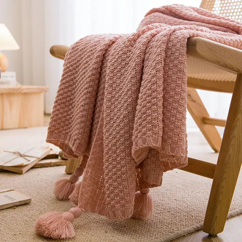 Cotton Throw Bed Blanket Waffle Weave Cable Knit Blanket with Tassels Soft Lightweight Washed Breathable Blanket for All-Season