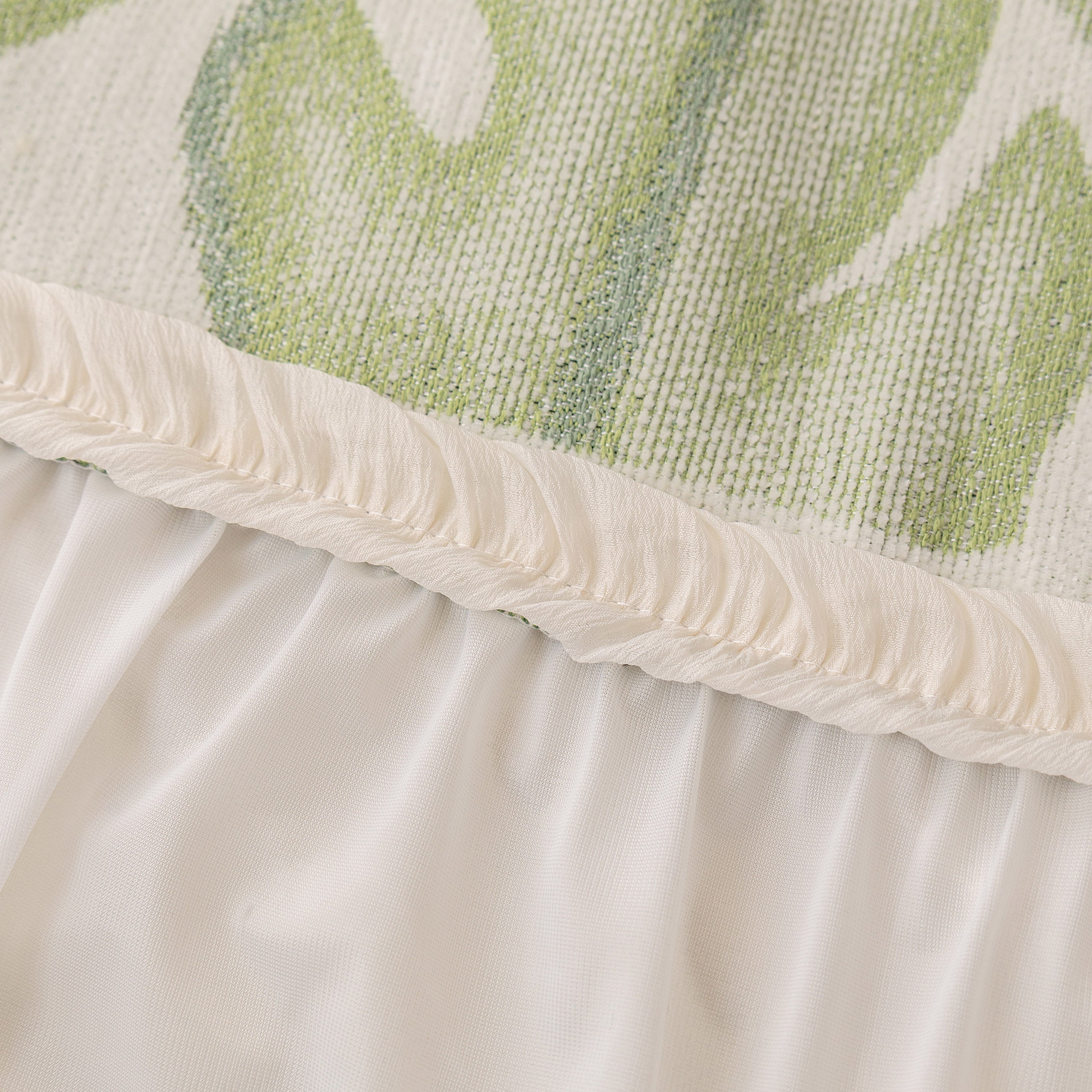 Botanical Sofa Cover with Chiffon Skirt, Floral Couch Throw Blanket for All-Season