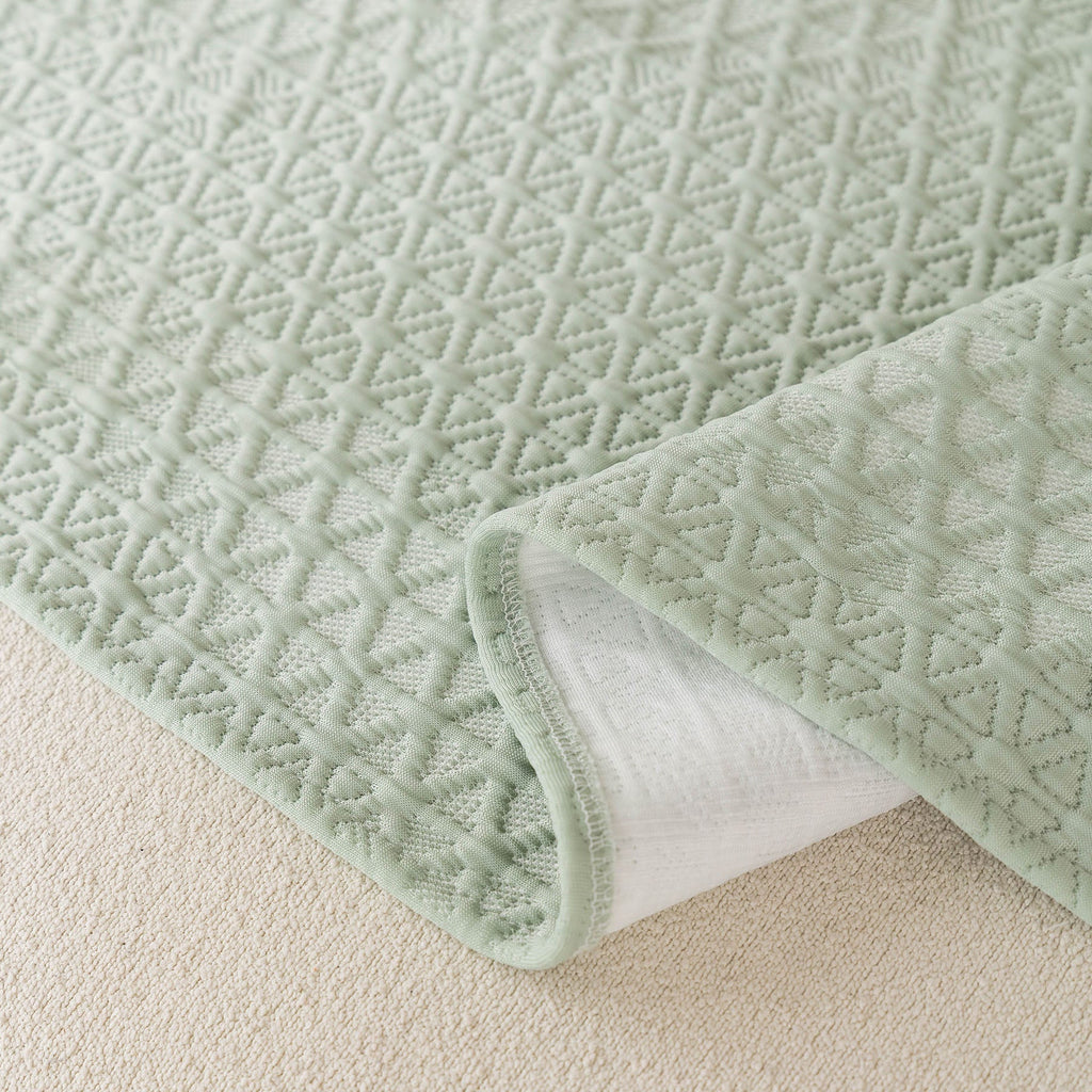 Cooling Ice Silk Sofa Throw Cover, Summer Diamond Textured Furniture Protector Blanket