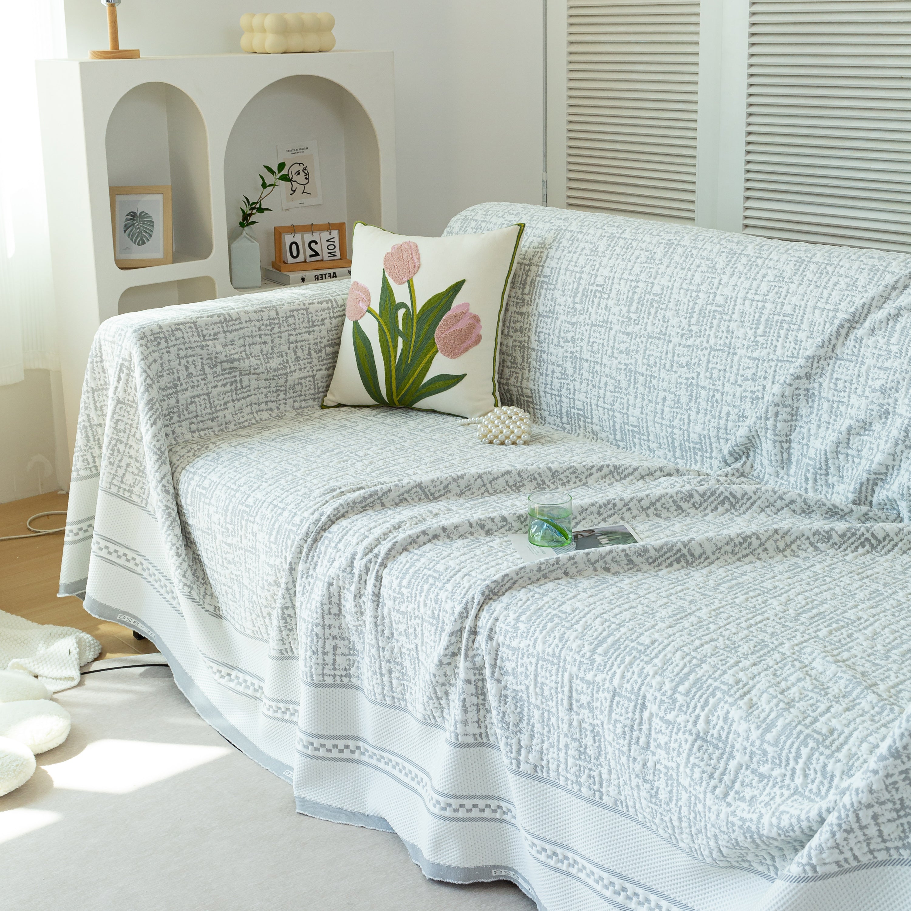 Cooling Throws for Sofas and Chairs, Scratch Resistant Couch Protector Blanket