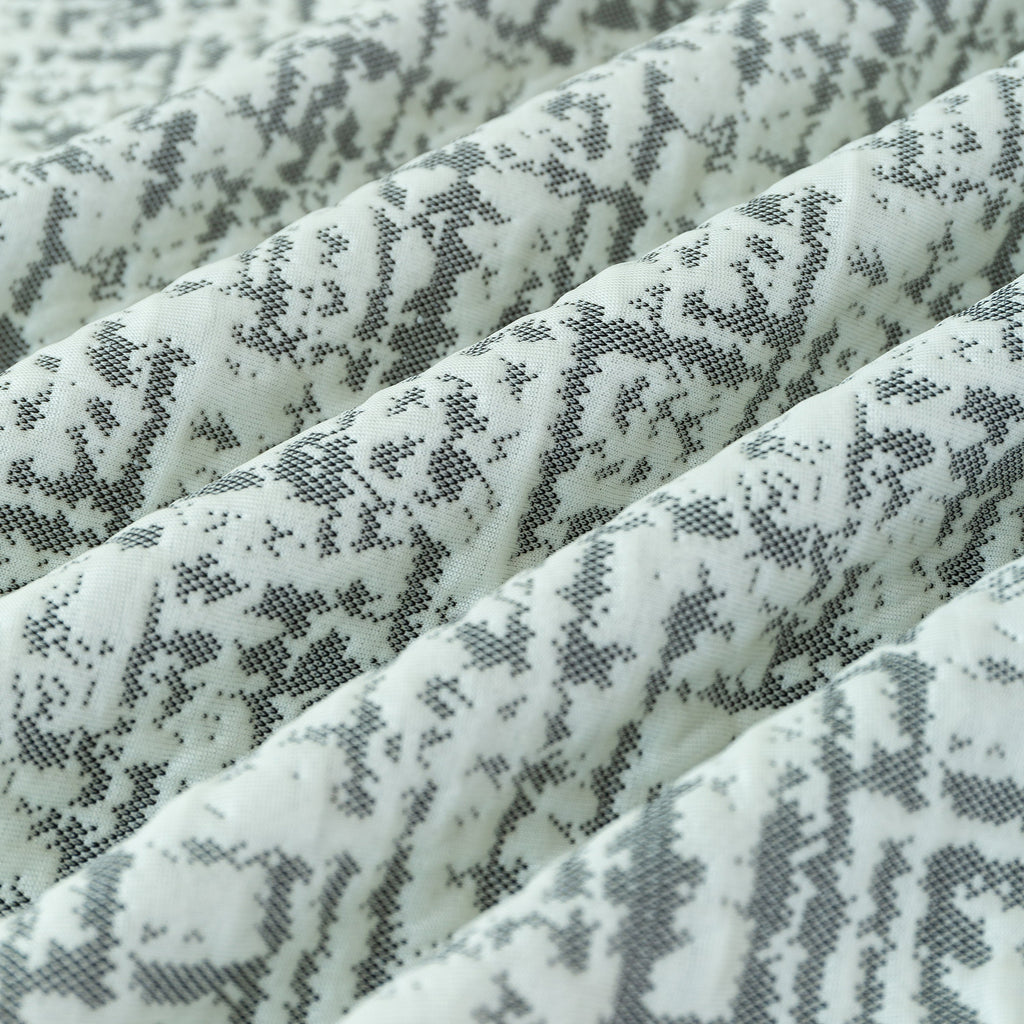 Cooling Throws for Sofas and Chairs, Scratch Resistant Couch Protector Blanket