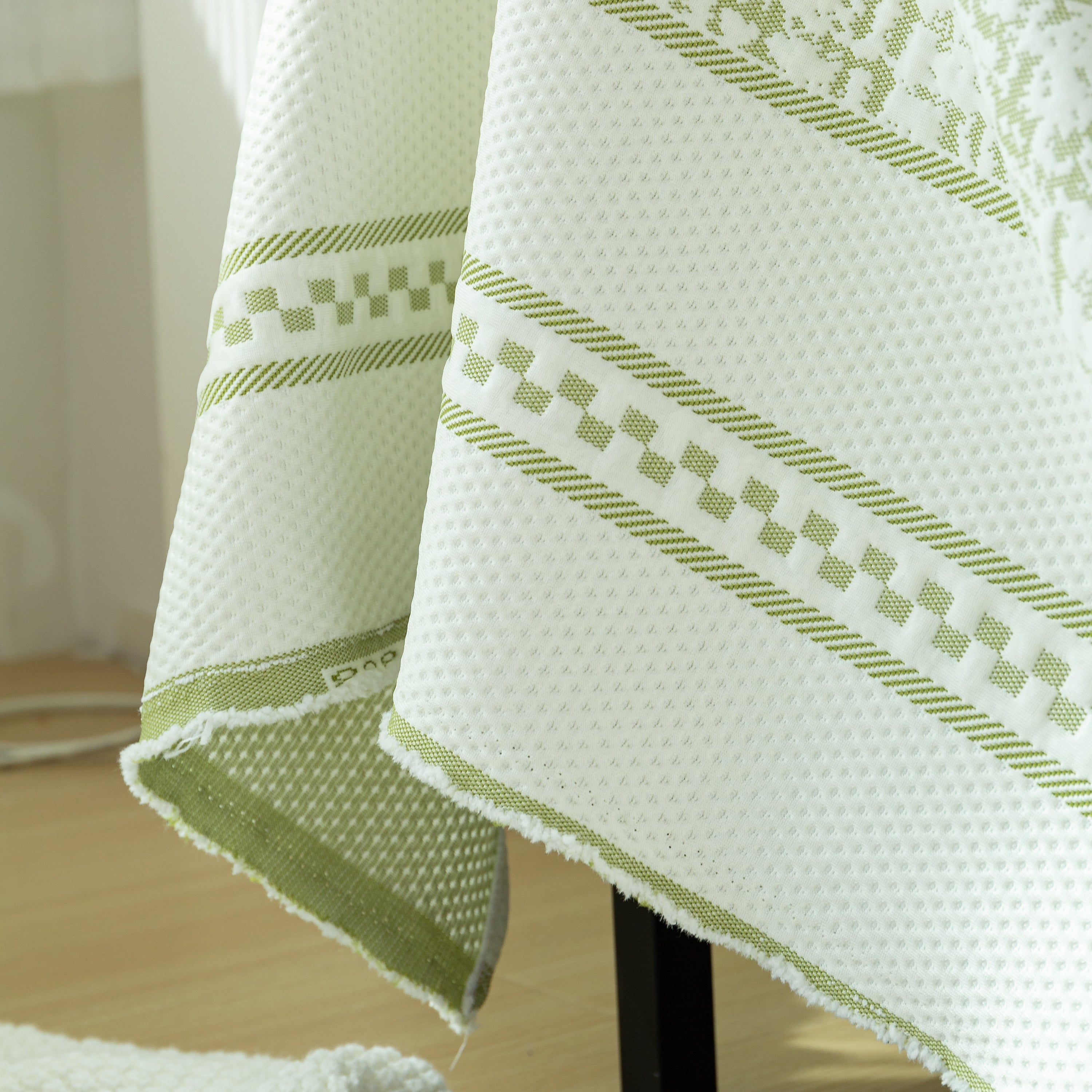 Cooling Throws for Sofas and Chairs, Scratch Resistant Couch Protector Blanket