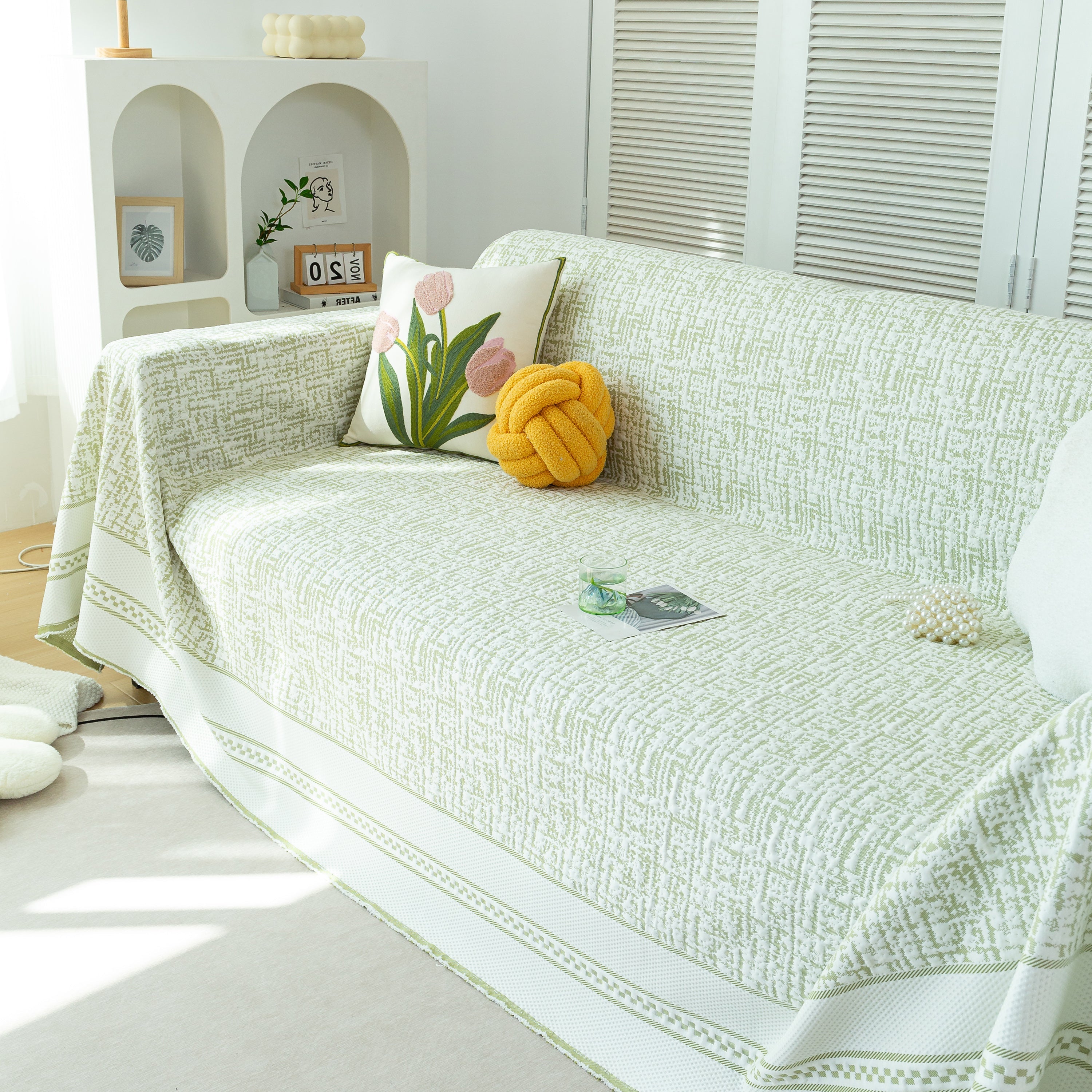 Cooling Throws for Sofas and Chairs, Scratch Resistant Couch Protector Blanket