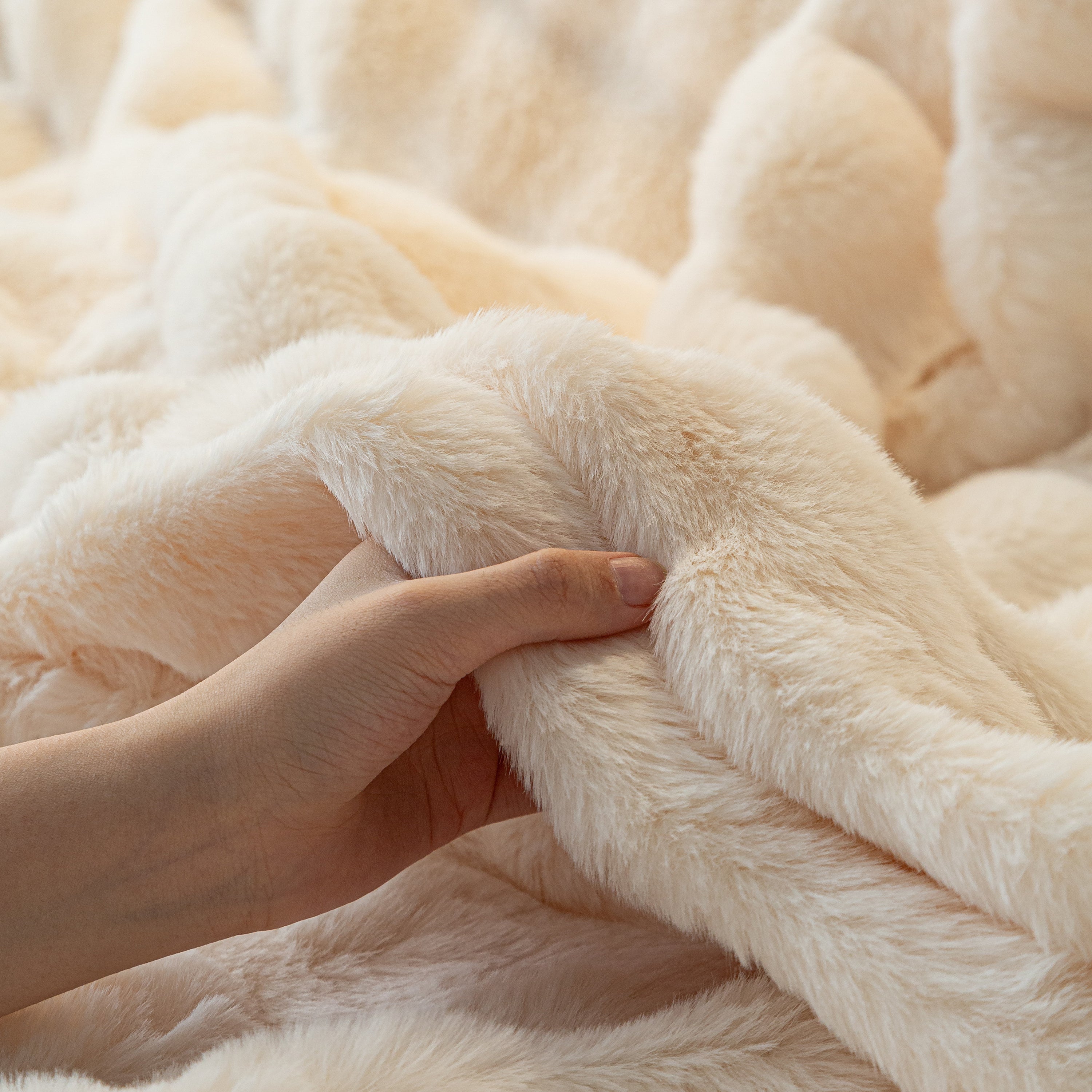 Thick Faux Fur Sofa Cover Fluffy Plush Warm Sofa Slipcover Furniture Protector for Couch Bed