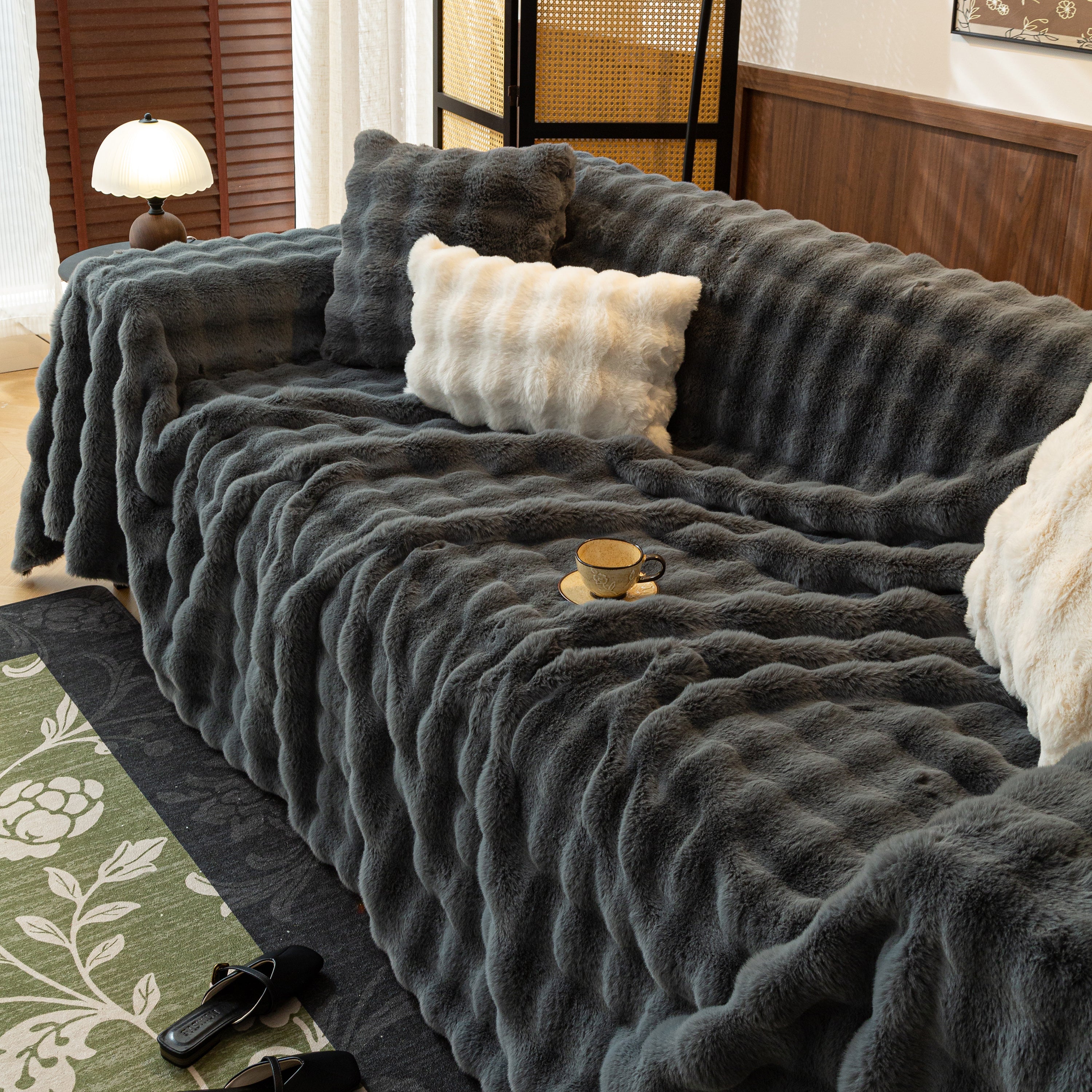 Thick Faux Fur Sofa Cover Fluffy Plush Warm Sofa Slipcover Furniture Protector for Couch Bed