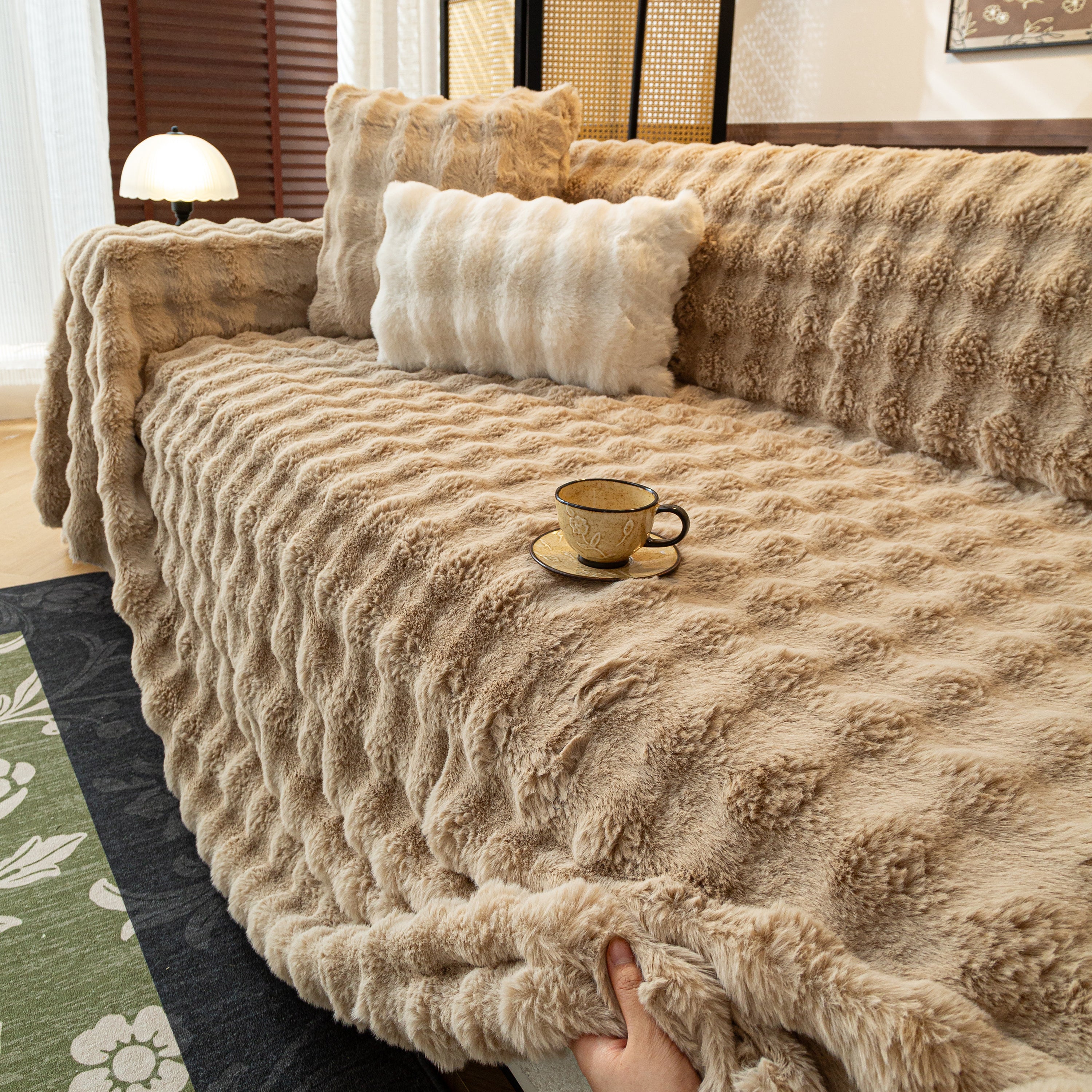 Thick Faux Fur Sofa Cover Fluffy Plush Warm Sofa Slipcover Furniture Protector for Couch Bed