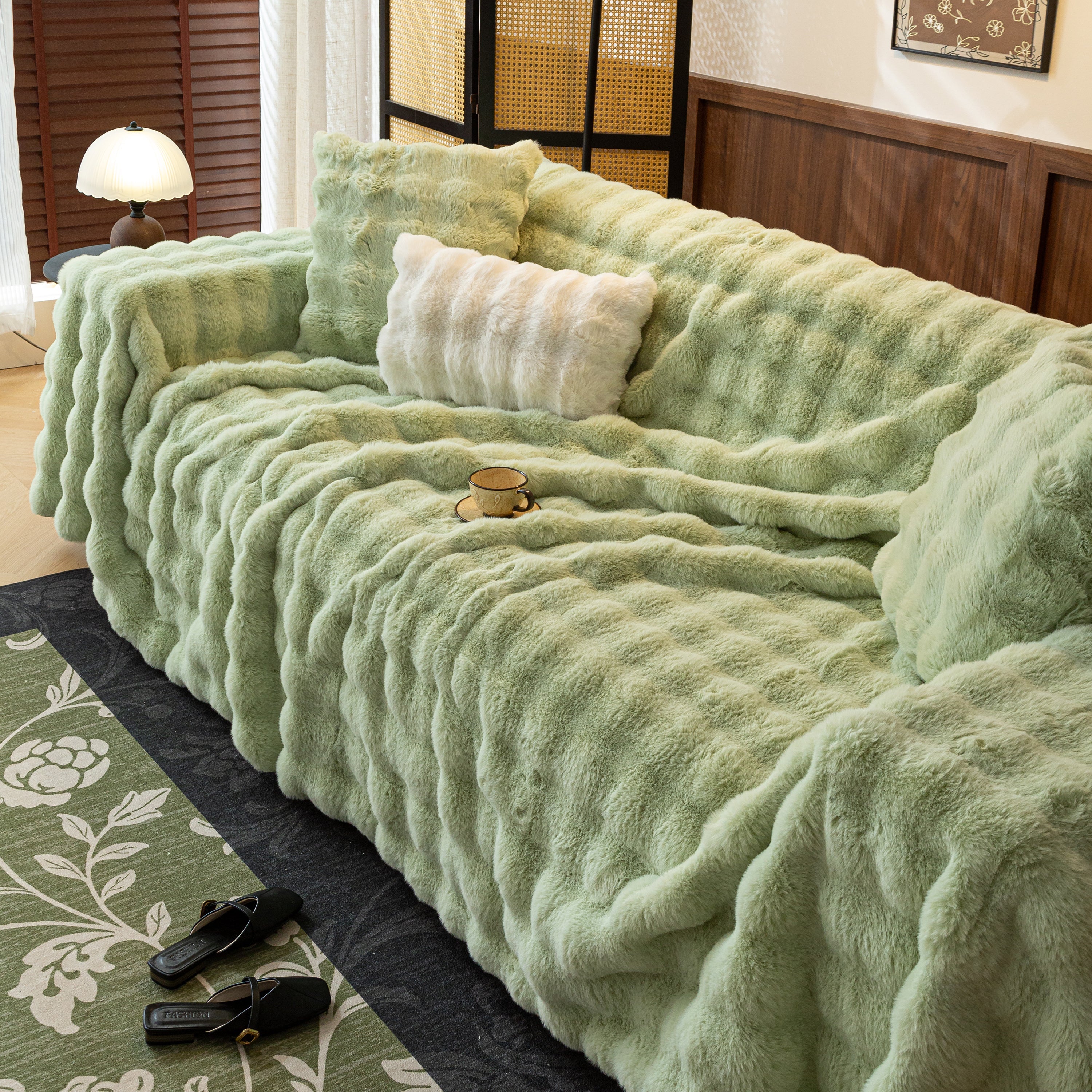 Thick Faux Fur Sofa Cover Fluffy Plush Warm Sofa Slipcover Furniture Protector for Couch Bed