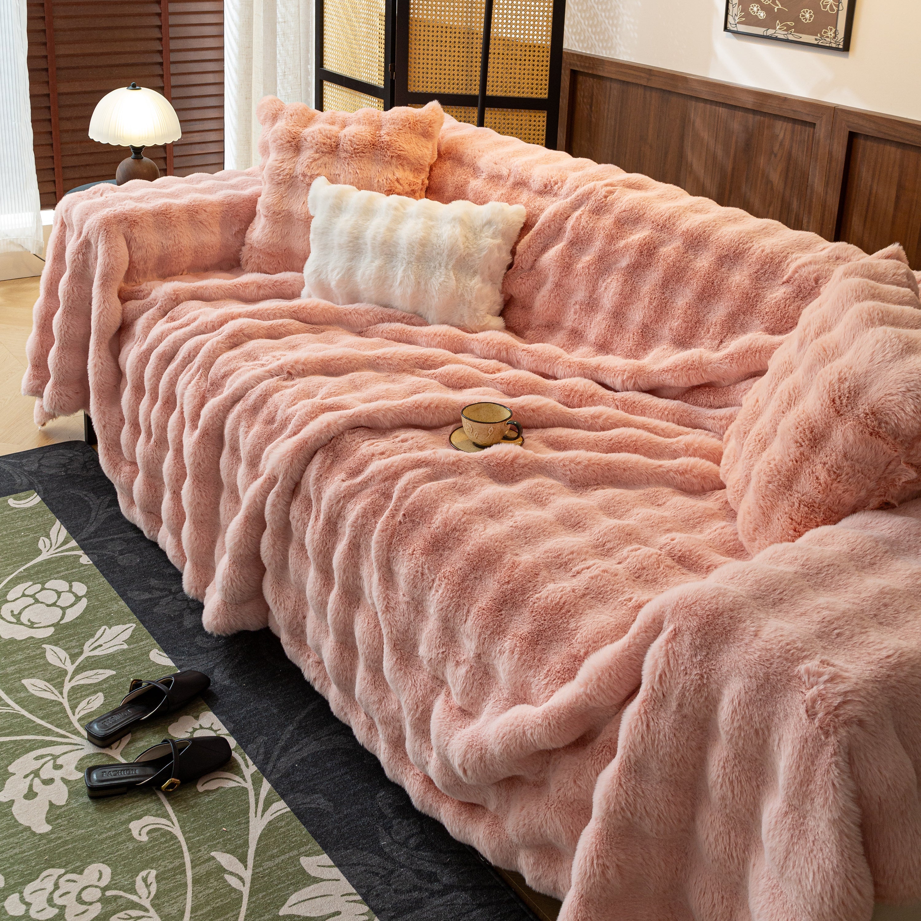 Thick Faux Fur Sofa Cover Fluffy Plush Warm Sofa Slipcover Furniture Protector for Couch Bed