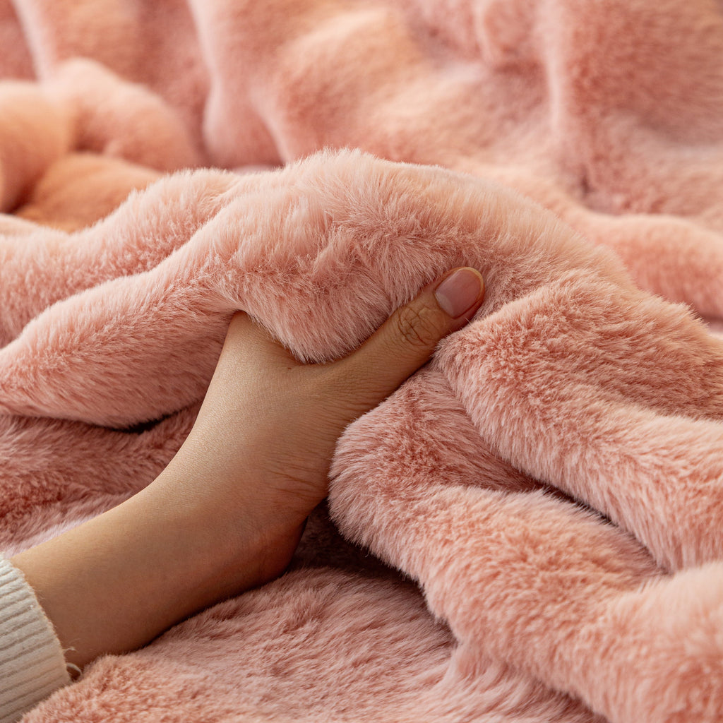 Thick Faux Fur Sofa Cover Fluffy Plush Warm Sofa Slipcover Furniture Protector for Couch Bed