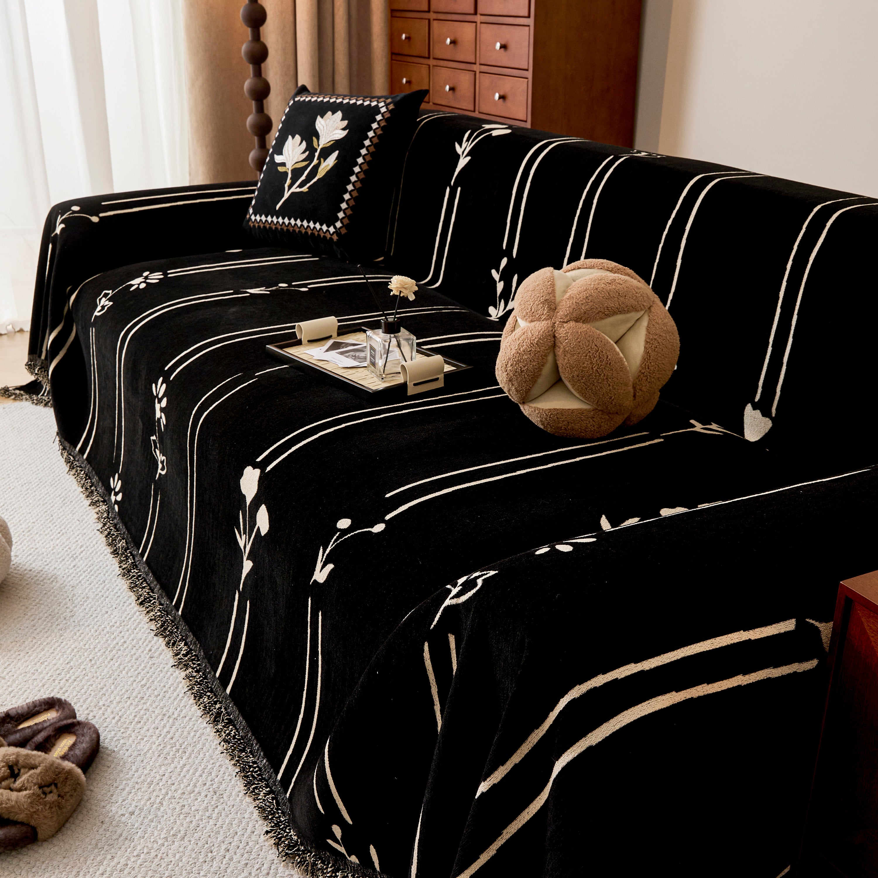 Chenille Jacquard Sofa Throw Cover with Tassel Soft Thick Couch Protector Blanket