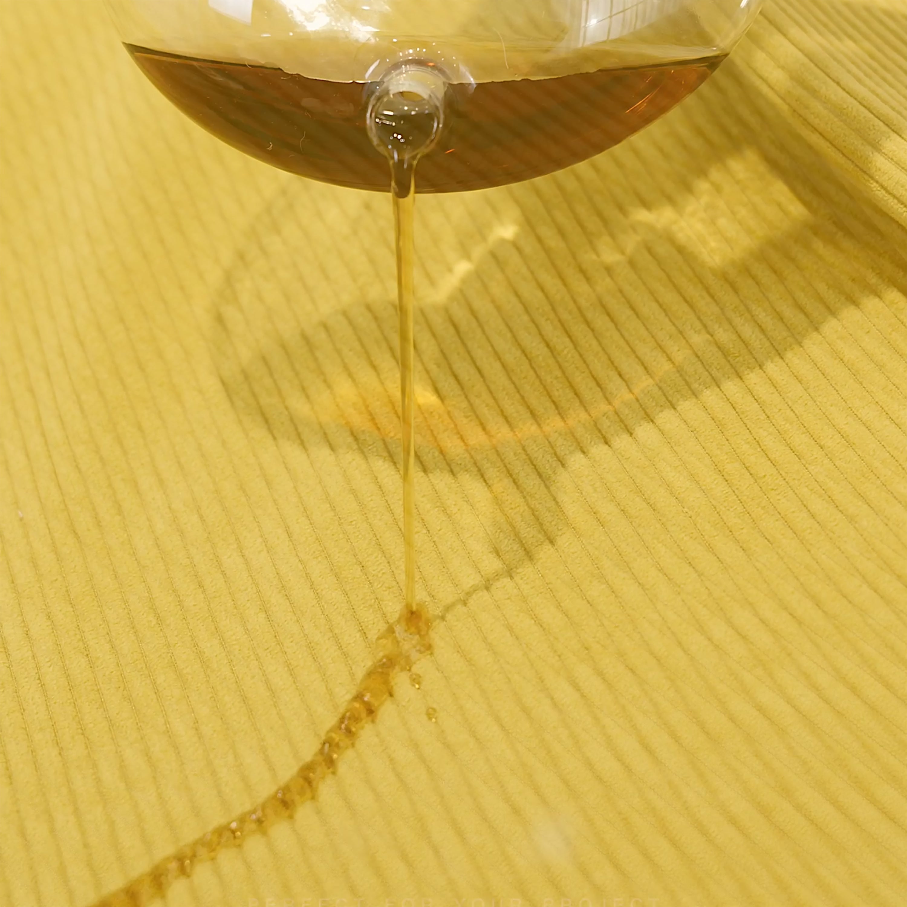 Soft Plush Warm Couch Cover Blanket for Sofa, Waterproof and Machine Washable Couch Throw Cover