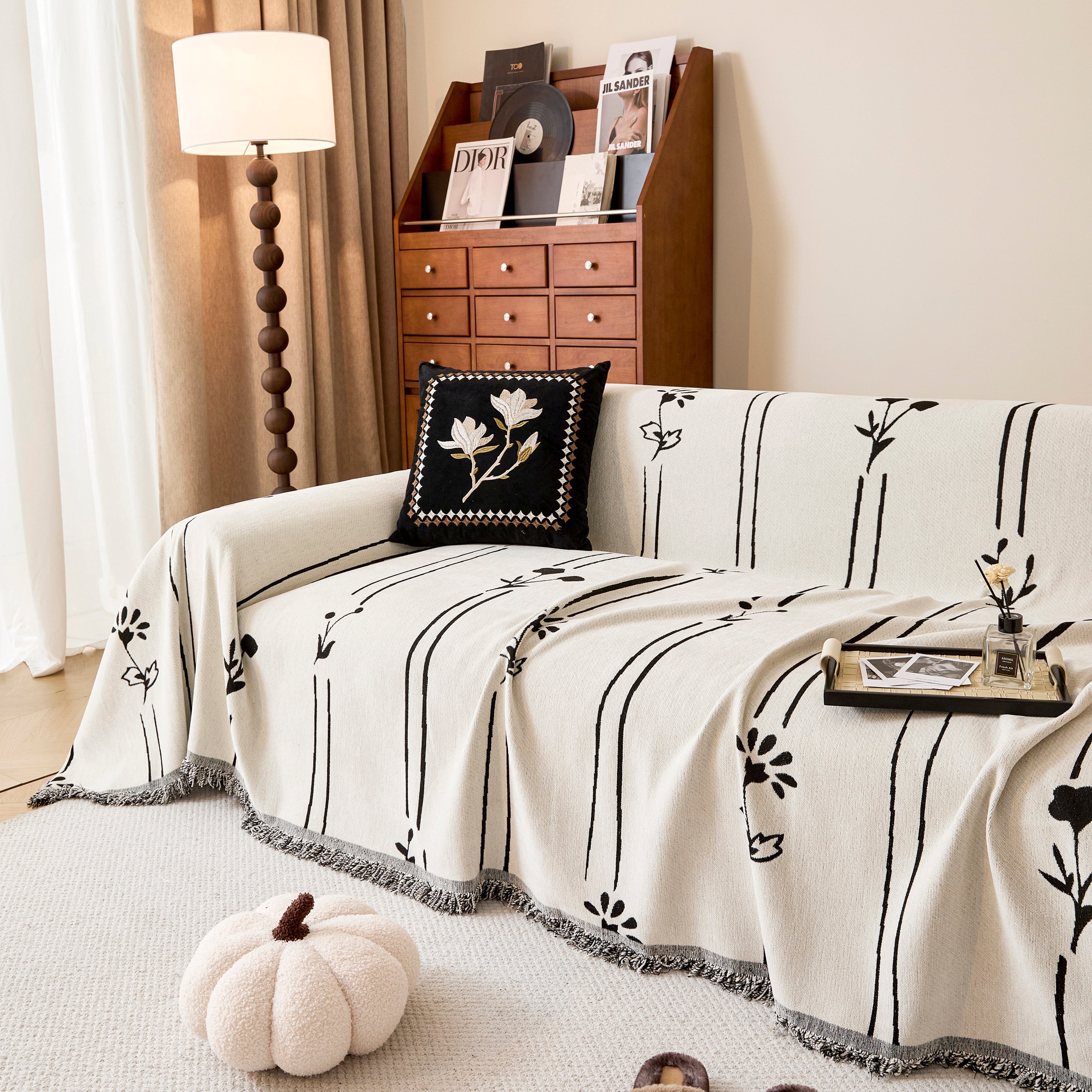 Chenille Jacquard Sofa Throw Cover with Tassel Soft Thick Couch Protector Blanket