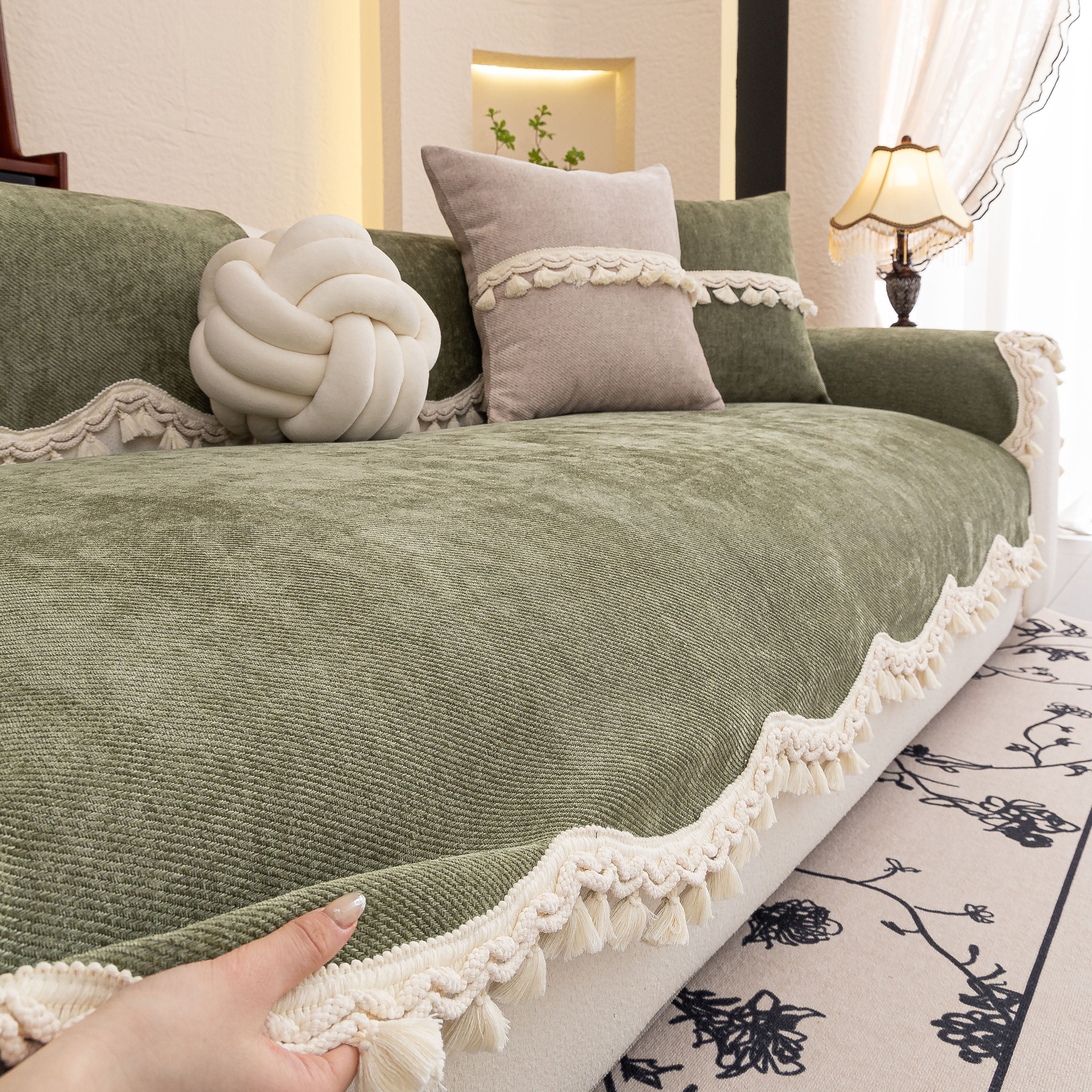 Chenille Sofa Cover Towel – Non-Slip, Washable Pets Couch Protector with Tassels