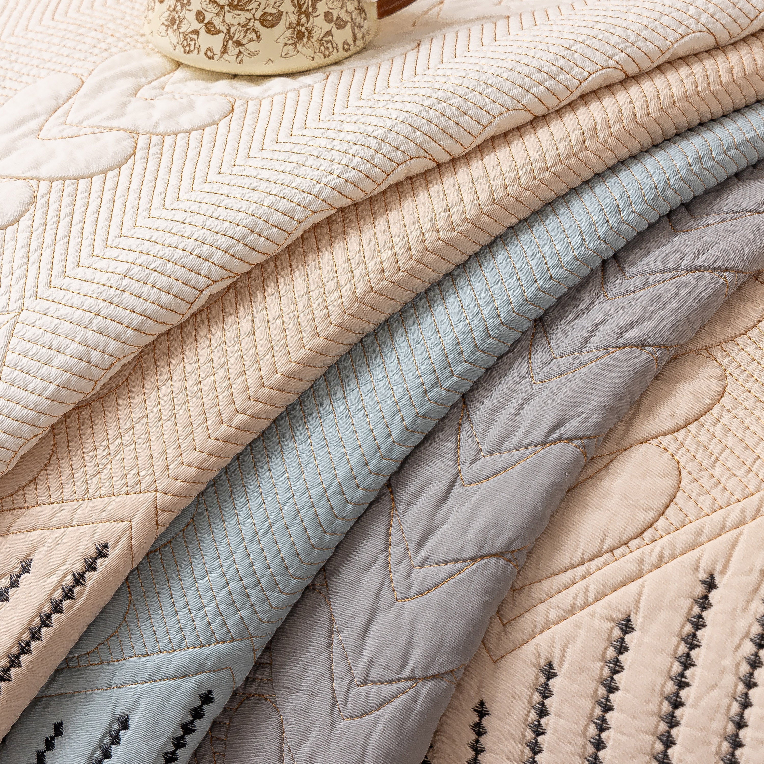 3D Quilted Thick Cotton Sofa Cover Non-Slip Couch Throw for Fabric & Leather Sofas