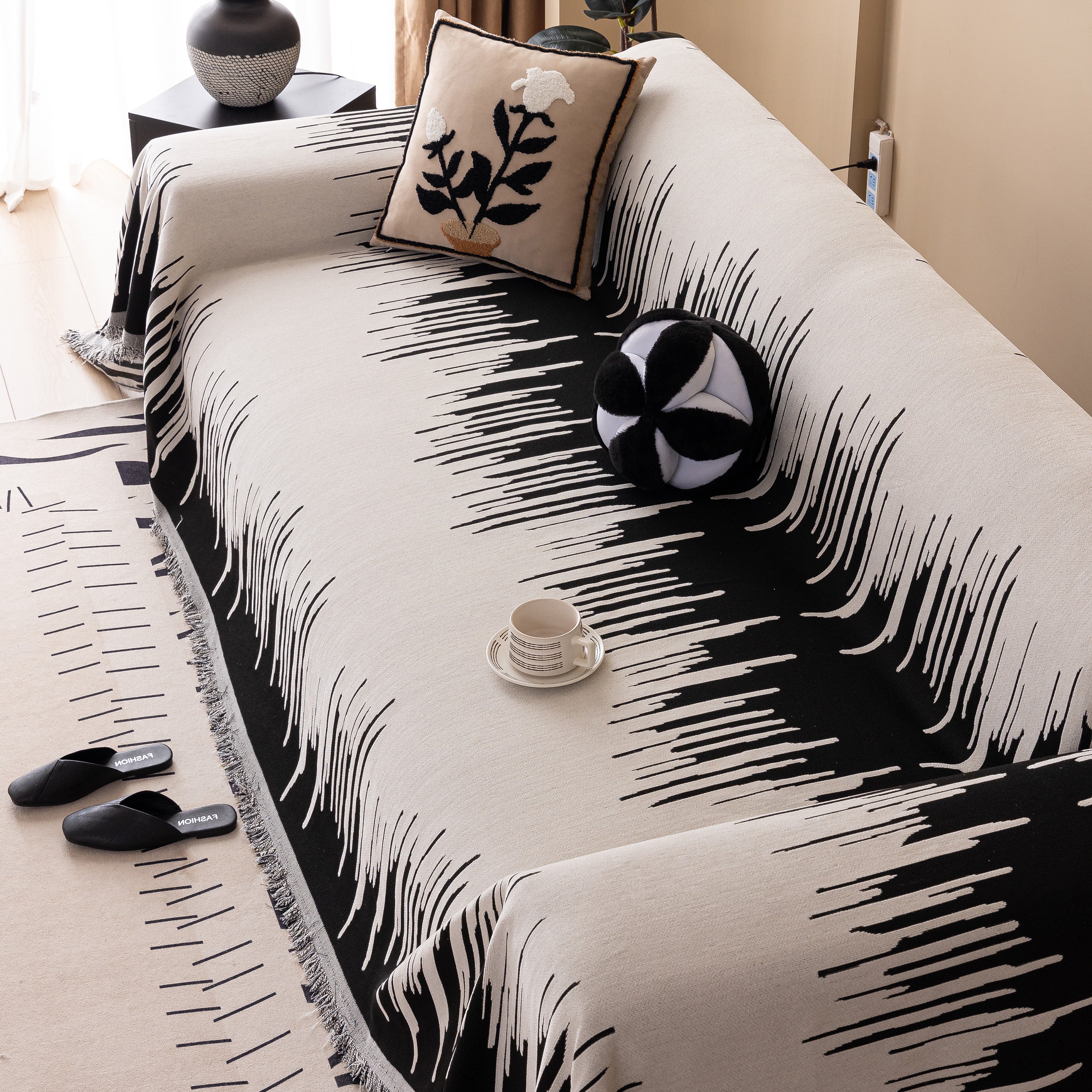 Luxury Throws for Sofas, Versatile Slipcovers & Sofa Covers for Couches and Chairs