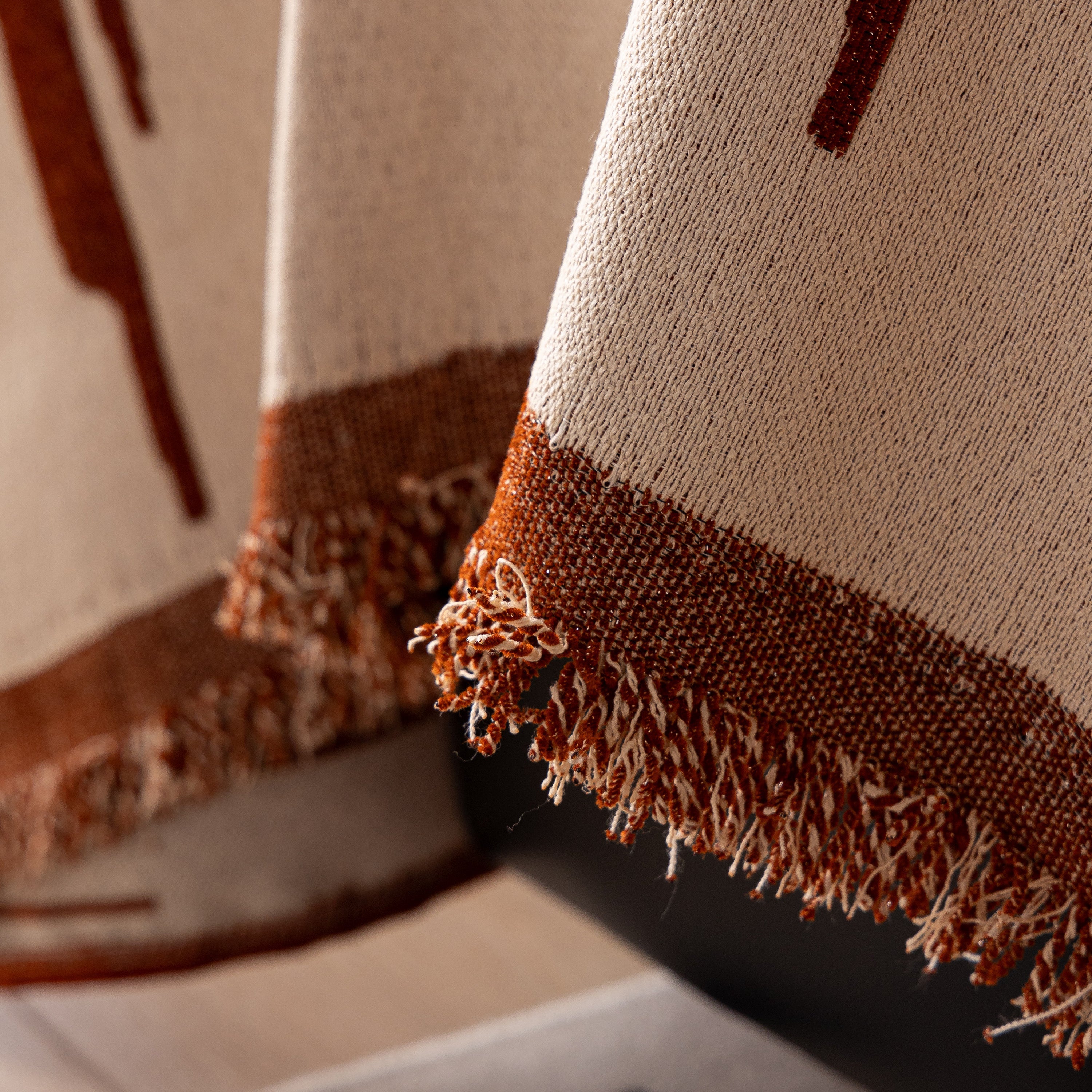 Luxury Throws for Sofas, Versatile Slipcovers & Sofa Covers for Couches and Chairs