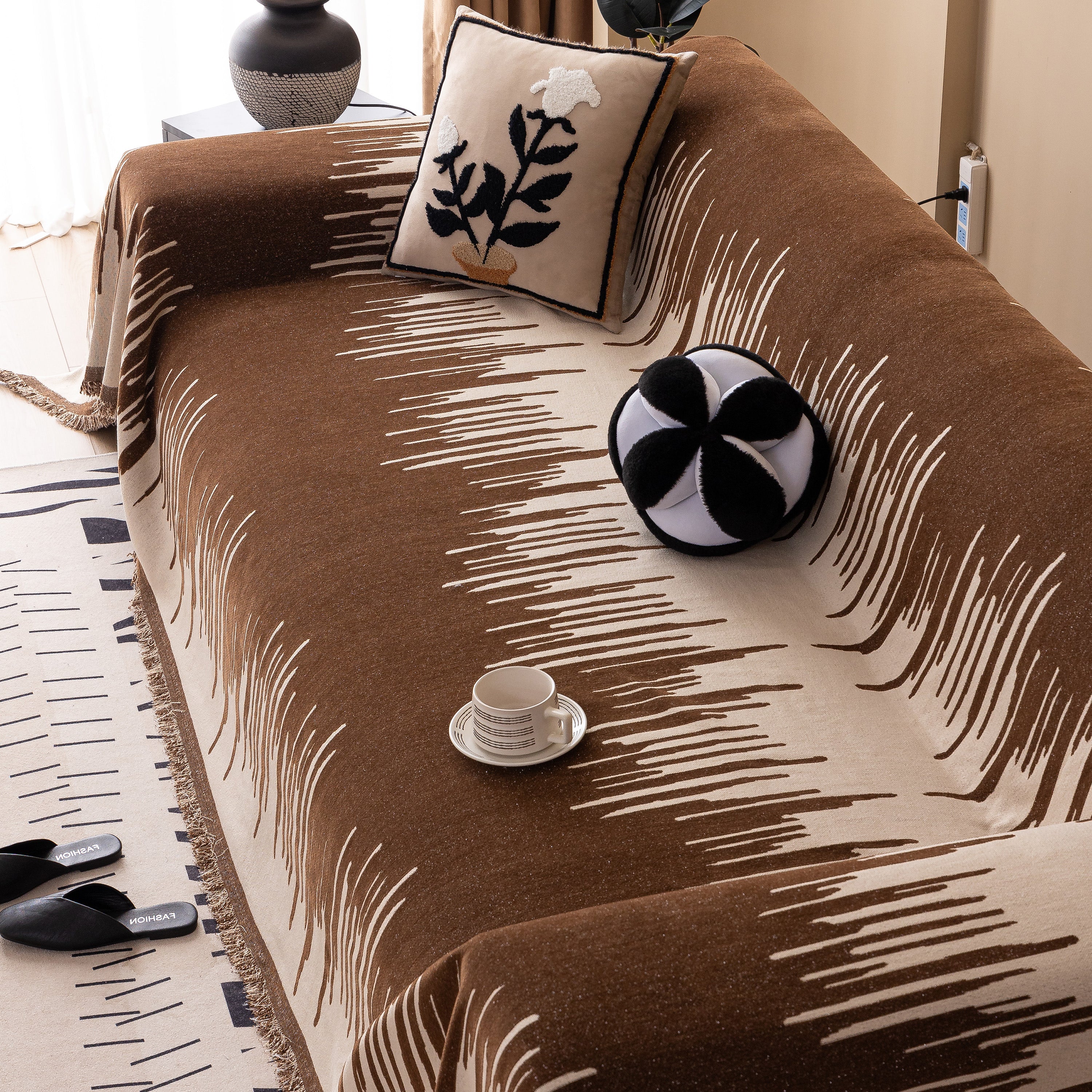 Luxury Throws for Sofas, Versatile Slipcovers & Sofa Covers for Couches and Chairs