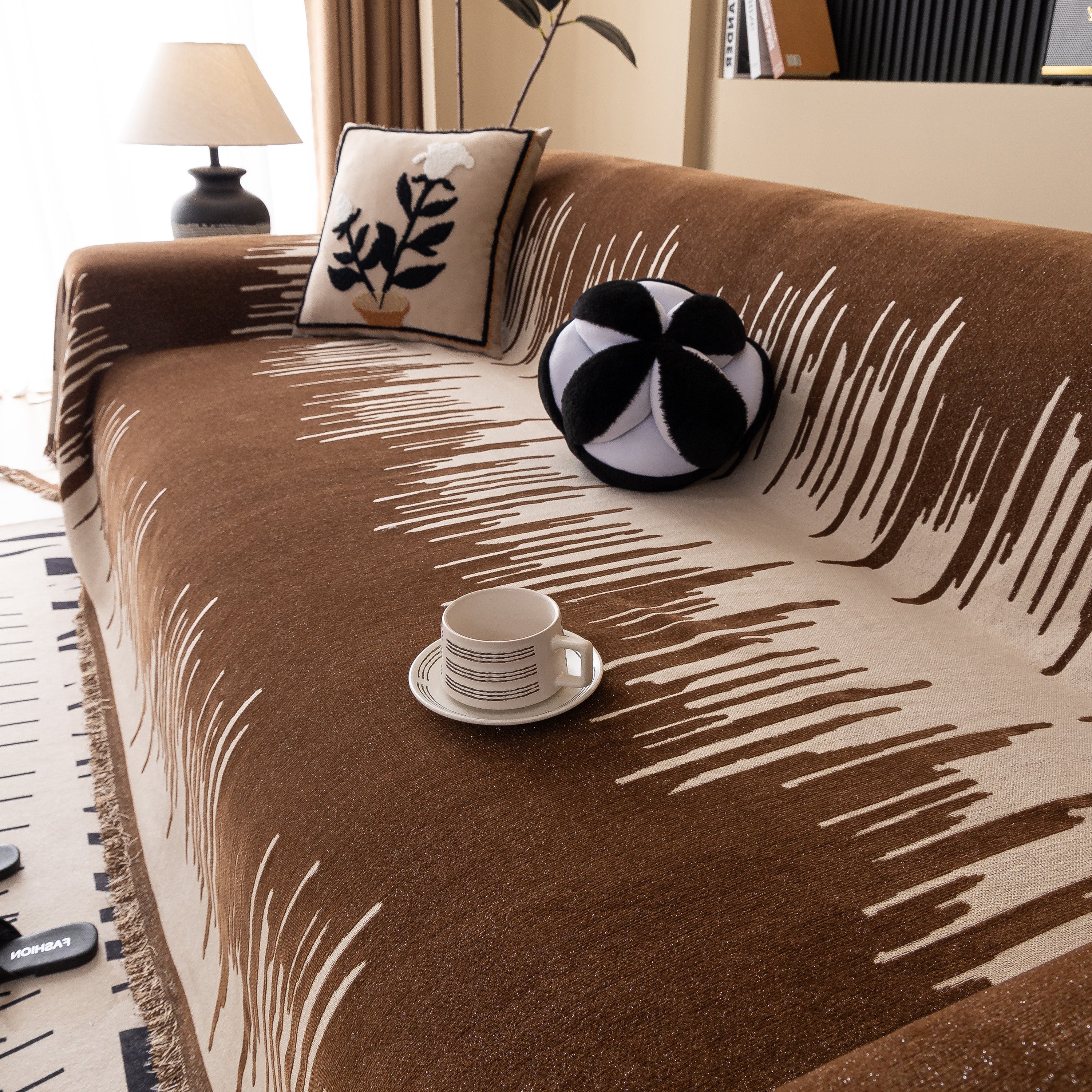 Luxury Throws for Sofas, Versatile Slipcovers & Sofa Covers for Couches and Chairs