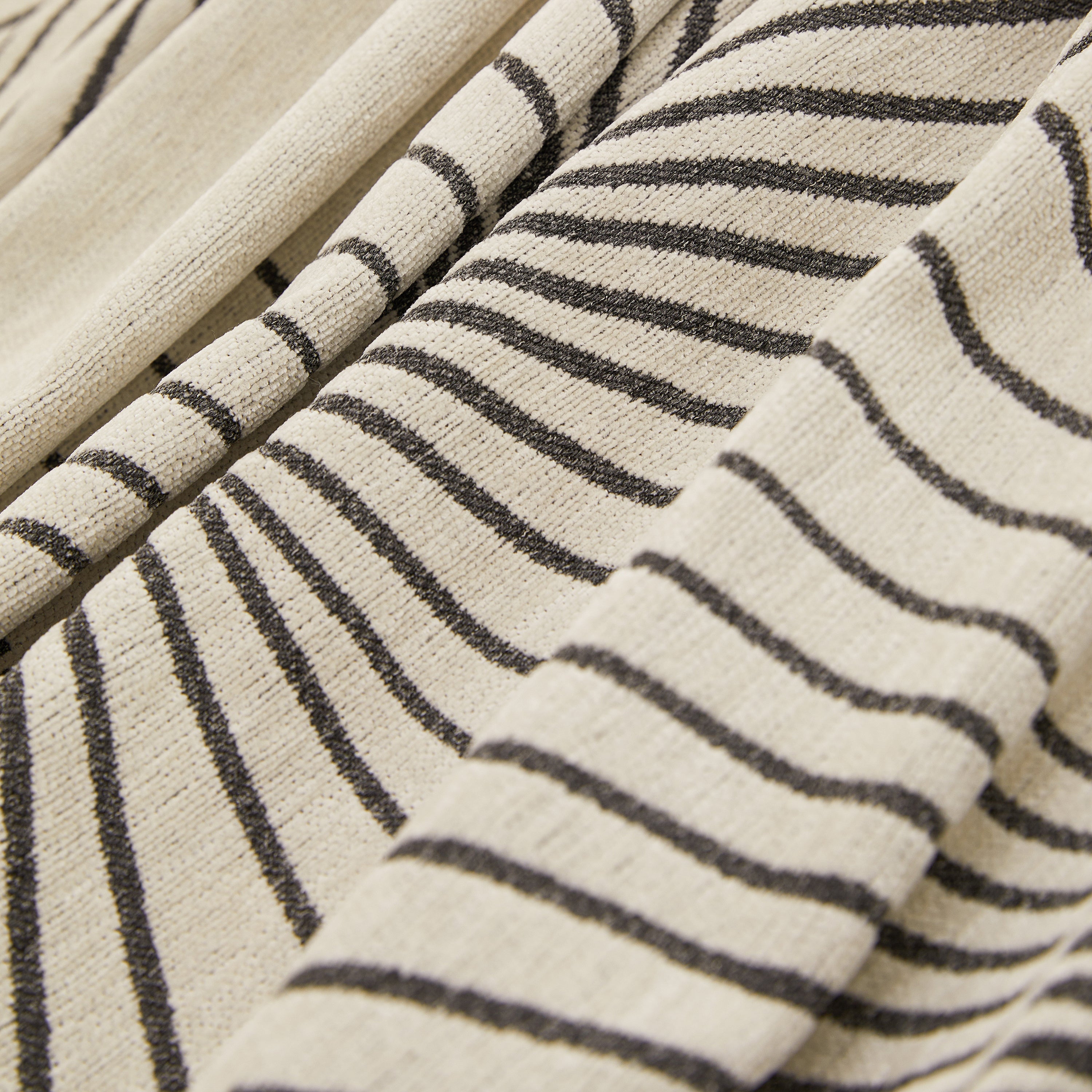 Geometric Radial Striped L-Shape Sofa Cover: Thick, Reversible Furniture Blanket for Kids and Pets