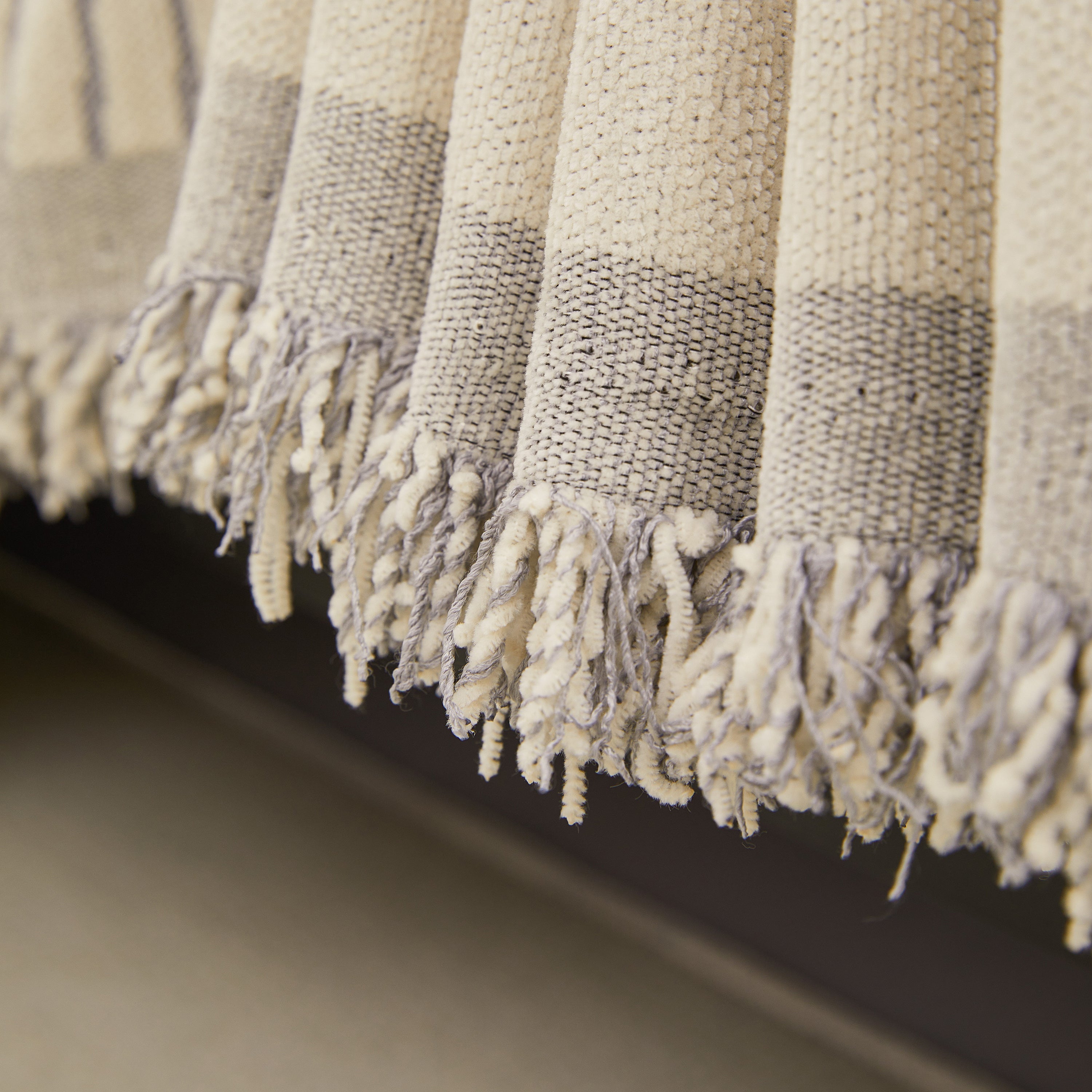 Geometric Radial Striped L-Shape Sofa Cover: Thick, Reversible Furniture Blanket for Kids and Pets