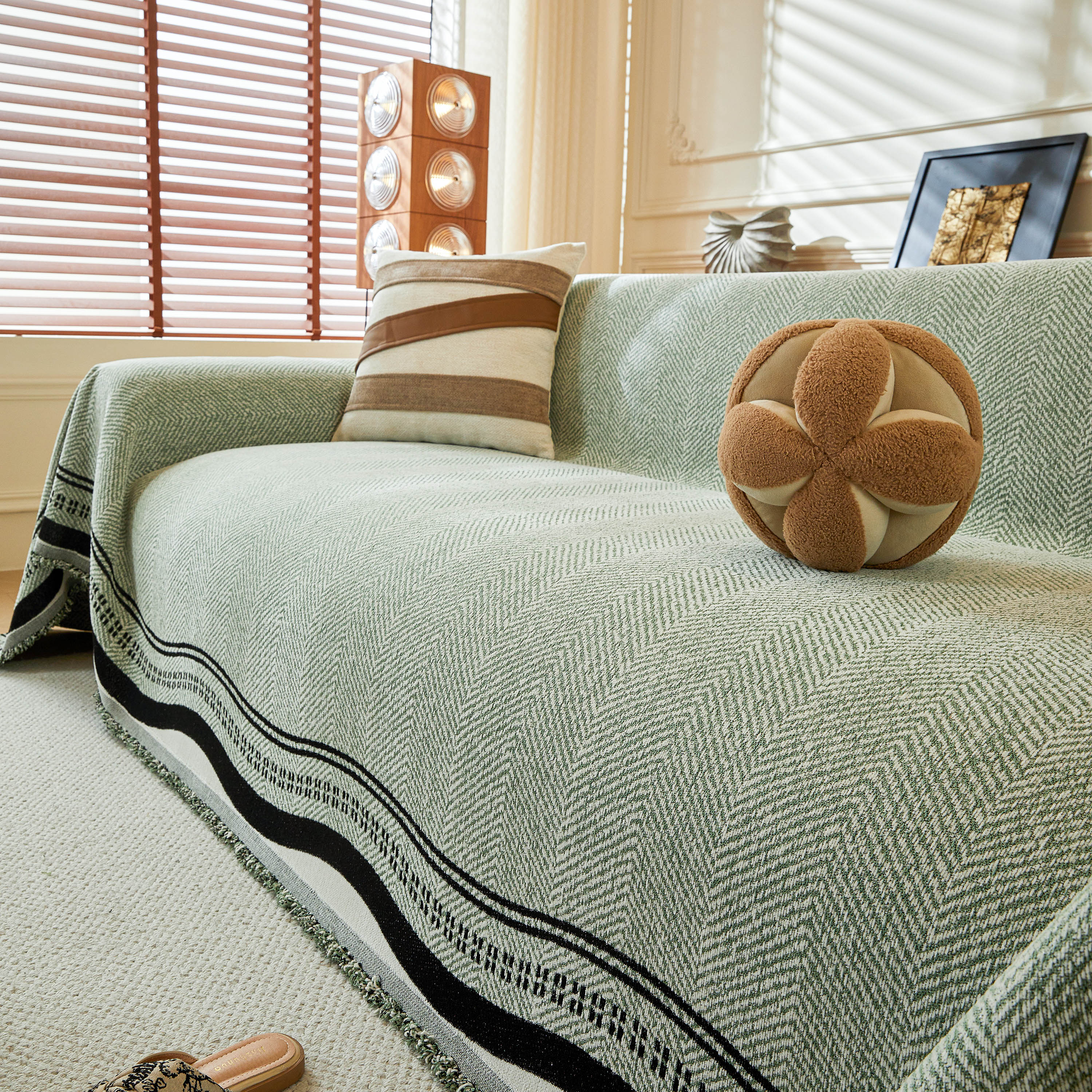 Reversible Herringbone Sofa Cover, 2-in-1 Classic British Throw Blanket for Couch