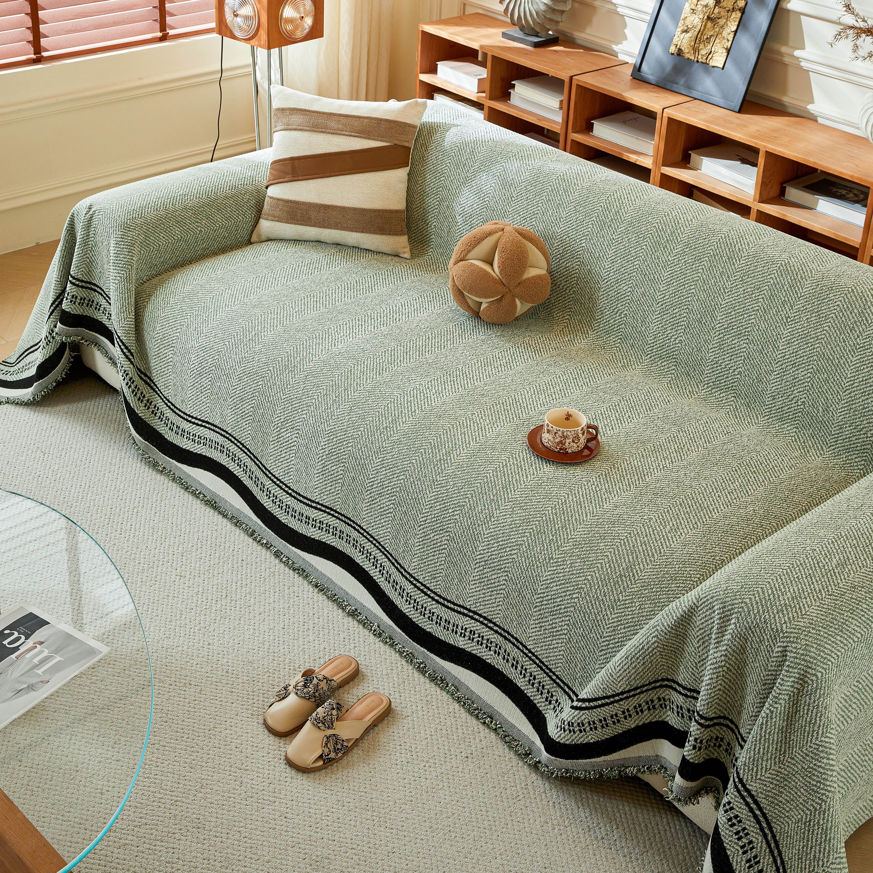 Reversible Herringbone Sofa Cover, 2-in-1 Classic British Throw Blanket for Couch