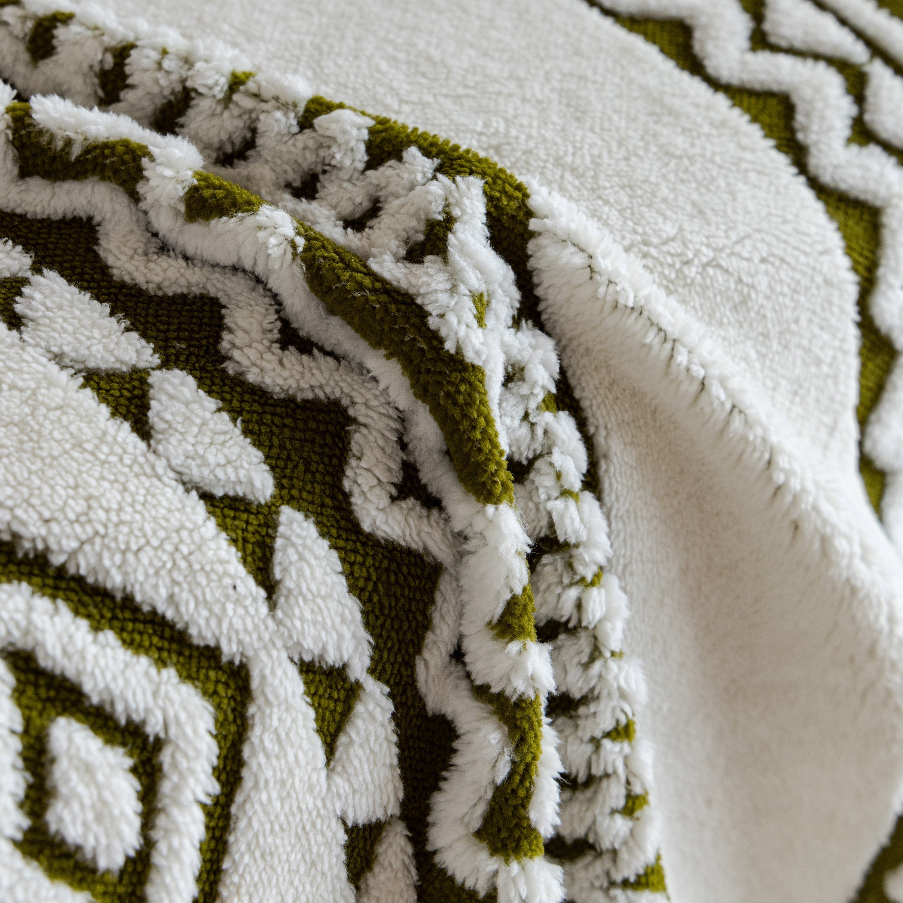 Bohemian Tufted Sofa Cover, Plush Fleece Throw Blanket with 3D Woven Aztec Stripes