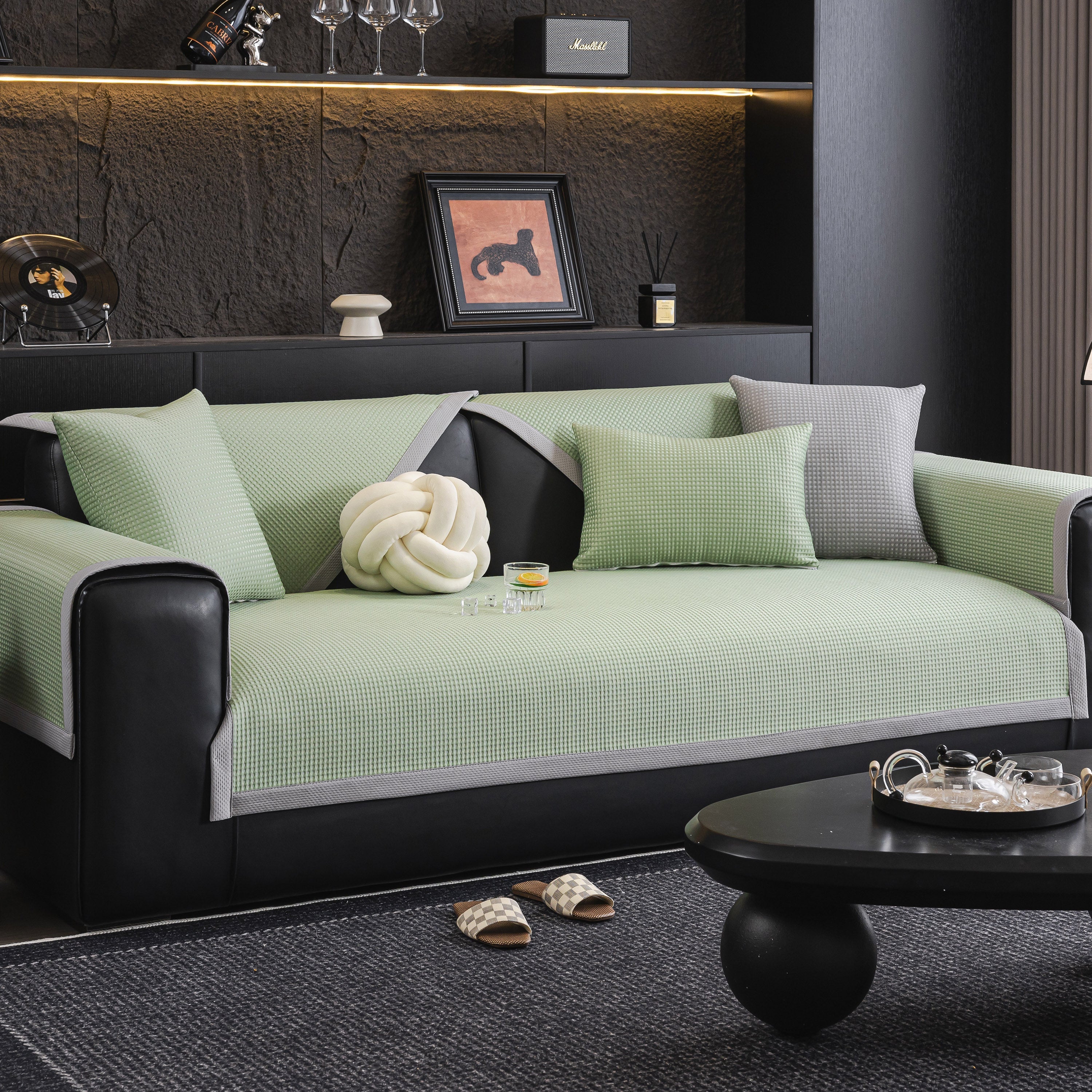 Non-Slip Cooling Breathable Couch Protector Towel, Lightweight Slipcover for Sofas