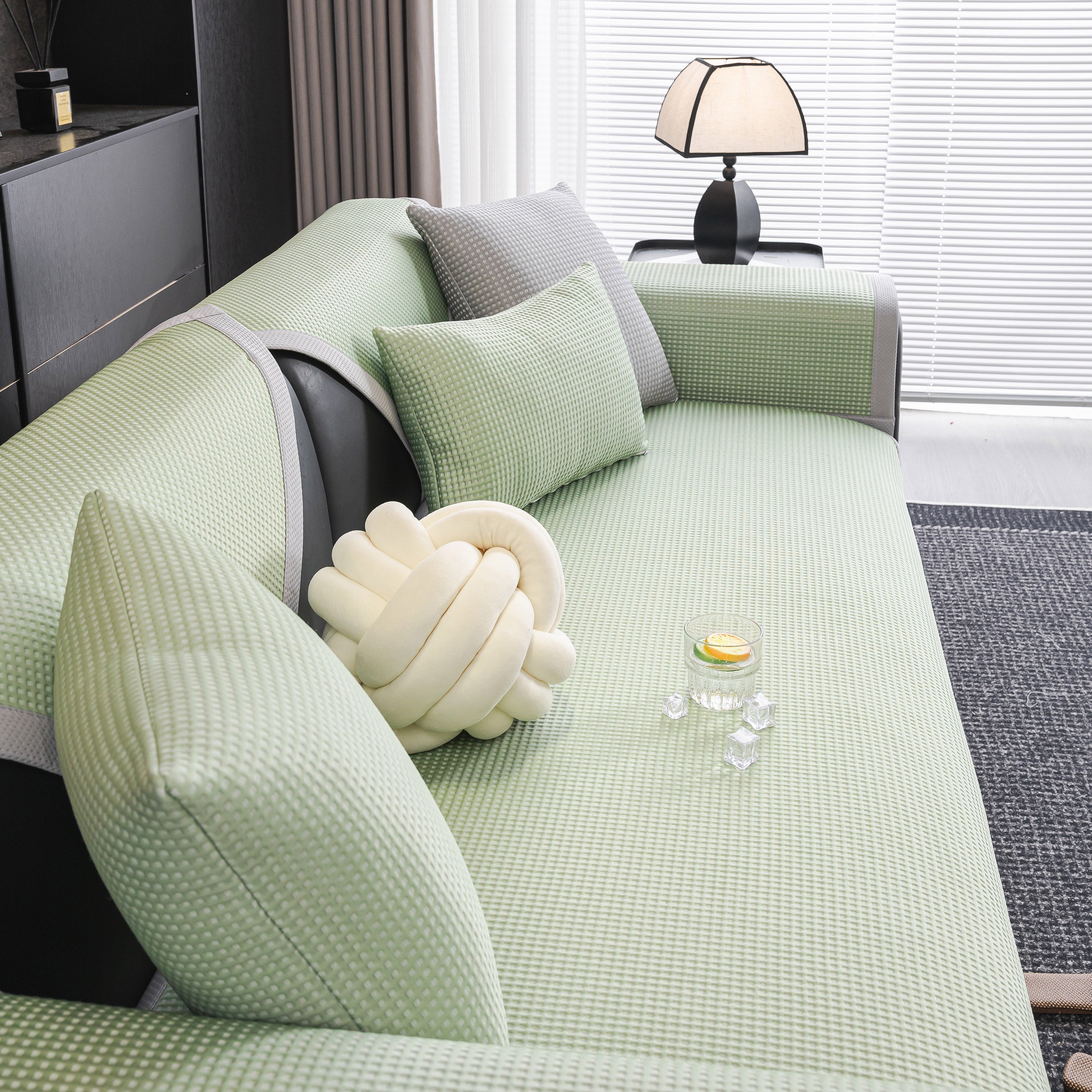 Non-Slip Cooling Breathable Couch Protector Towel, Lightweight Slipcover for Sofas