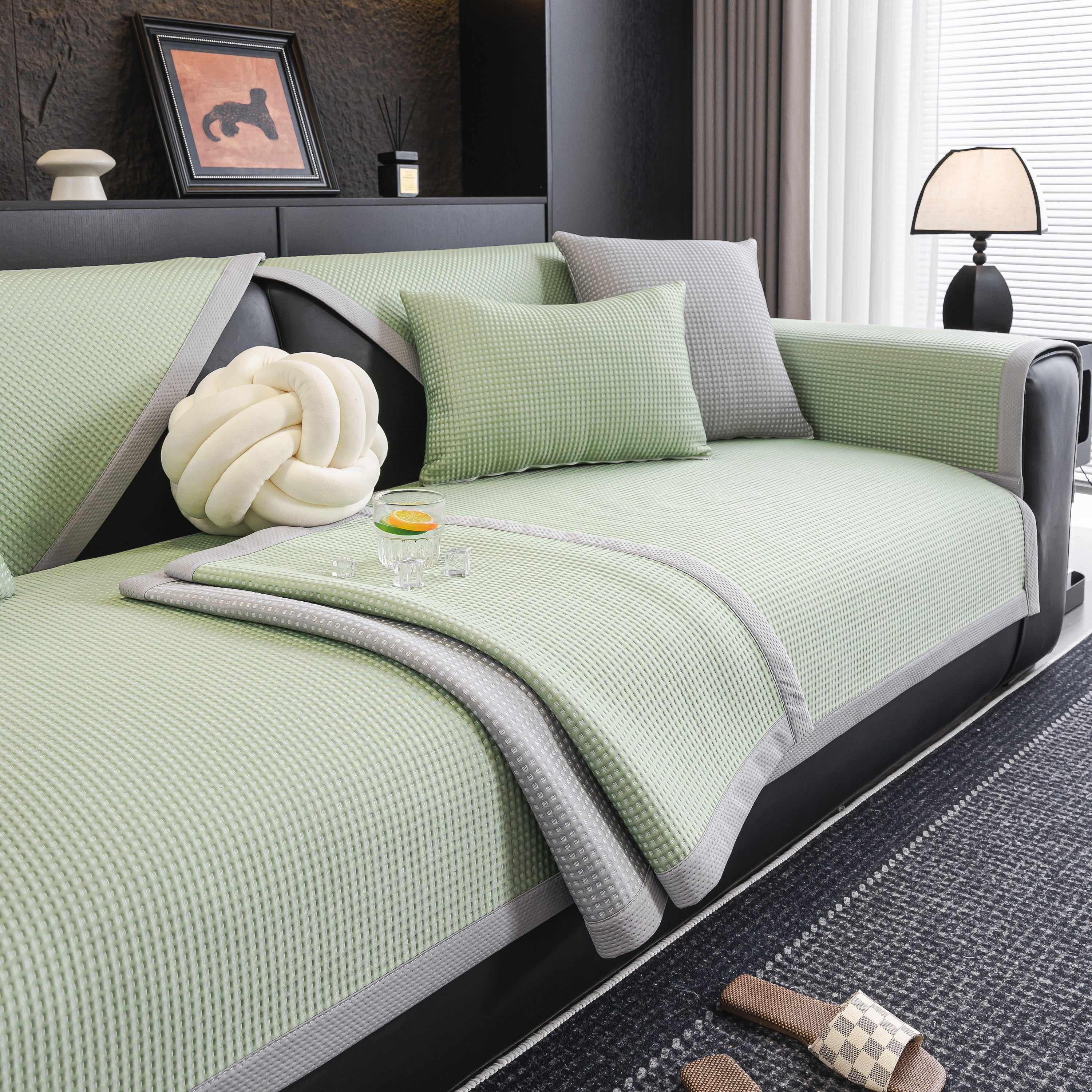 Non-Slip Cooling Breathable Couch Protector Towel, Lightweight Slipcover for Sofas