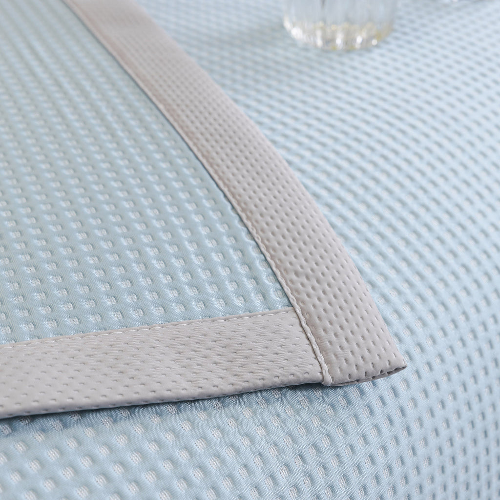 Non-Slip Cooling Breathable Couch Protector Towel, Lightweight Slipcover for Sofas