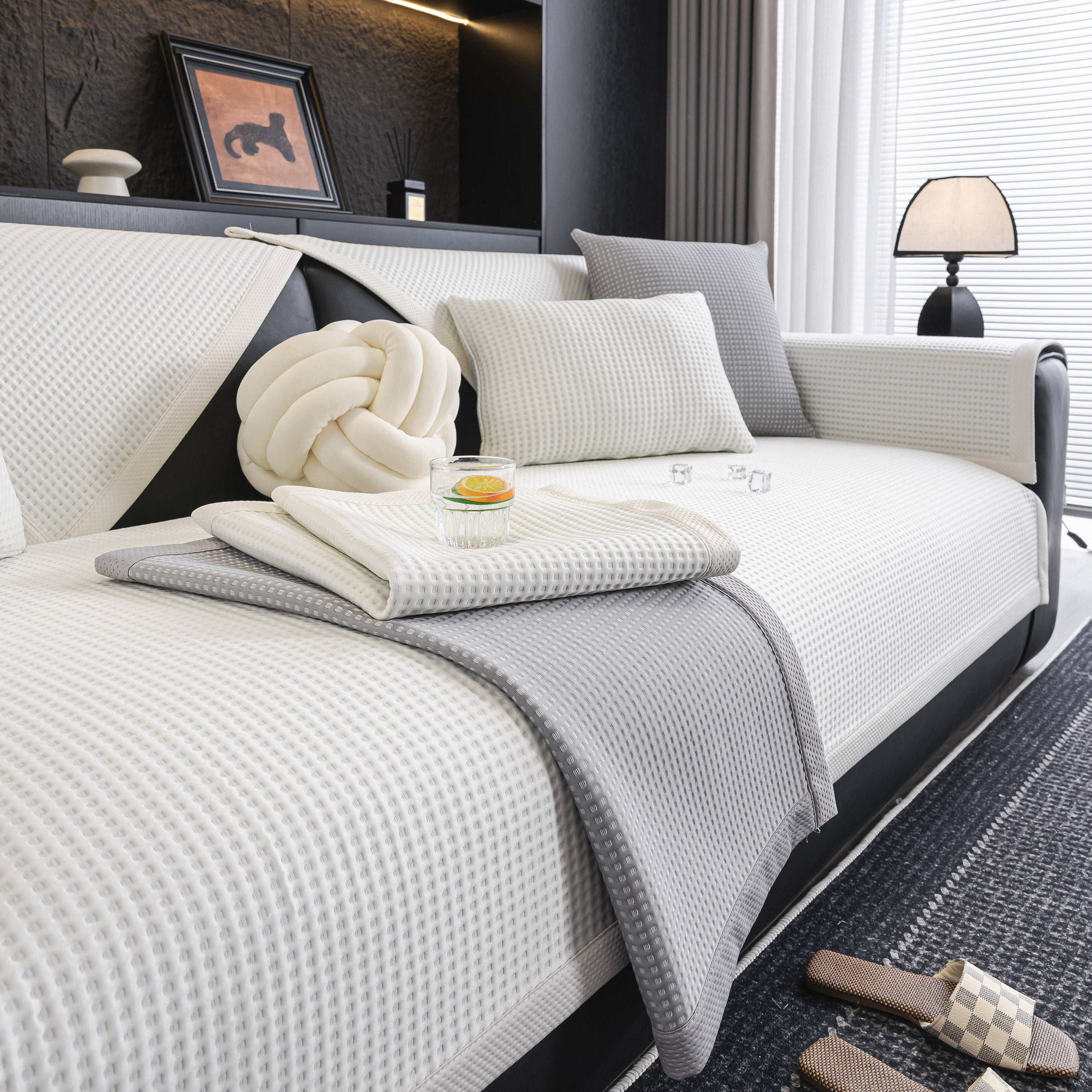 Non-Slip Cooling Breathable Couch Protector Towel, Lightweight Slipcover for Sofas