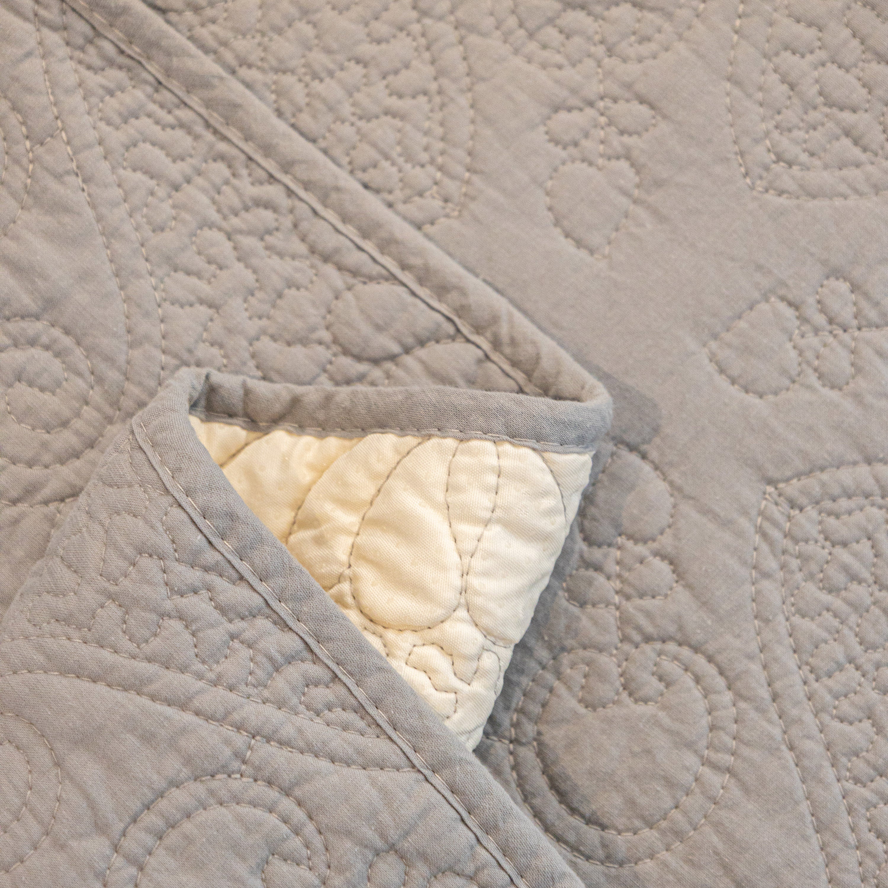 Baroque Floral Quilted Cotton Sofa Cover, Non-Slip Washable Couch Protector