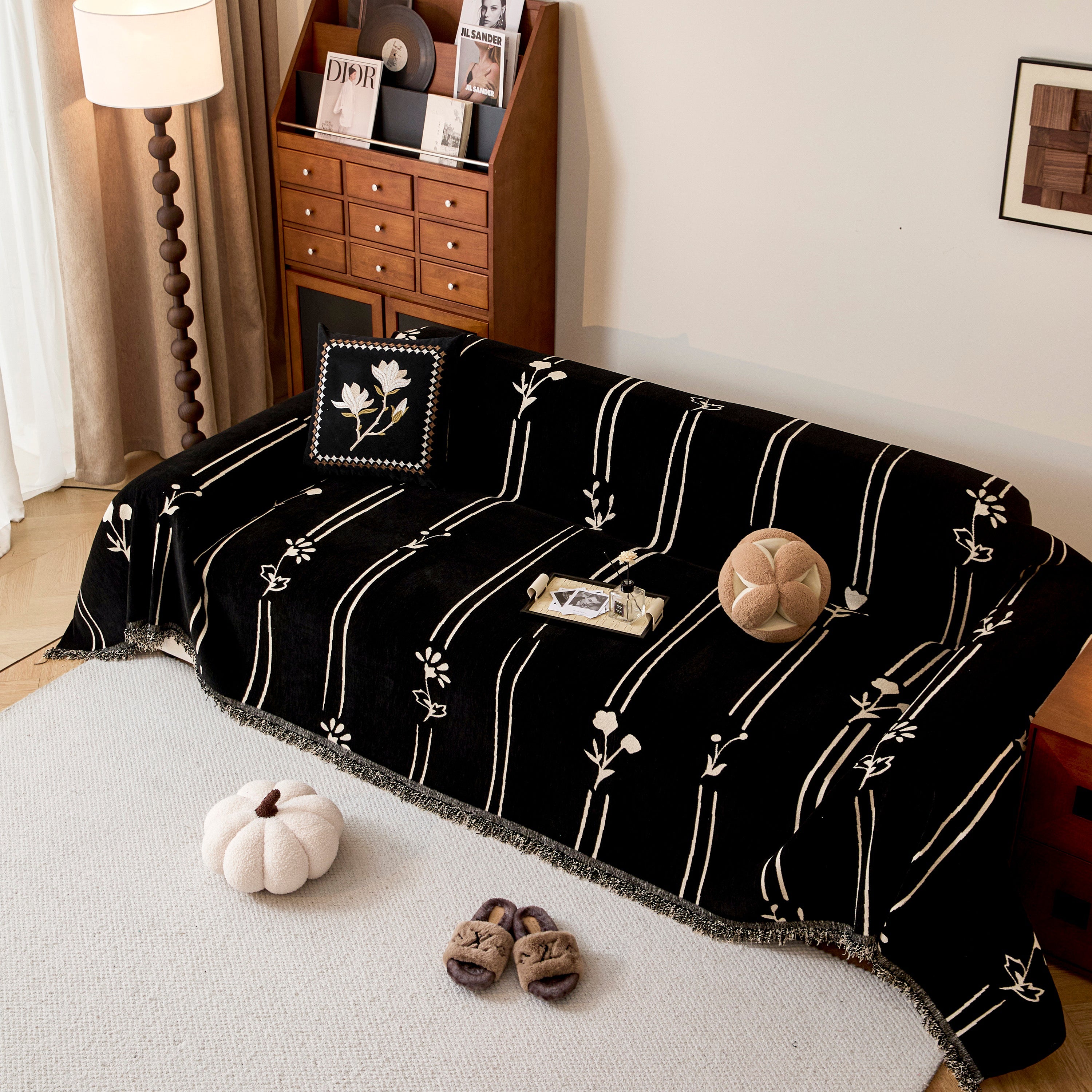 Chenille Jacquard Sofa Throw Cover with Tassel Soft Thick Couch Protector Blanket