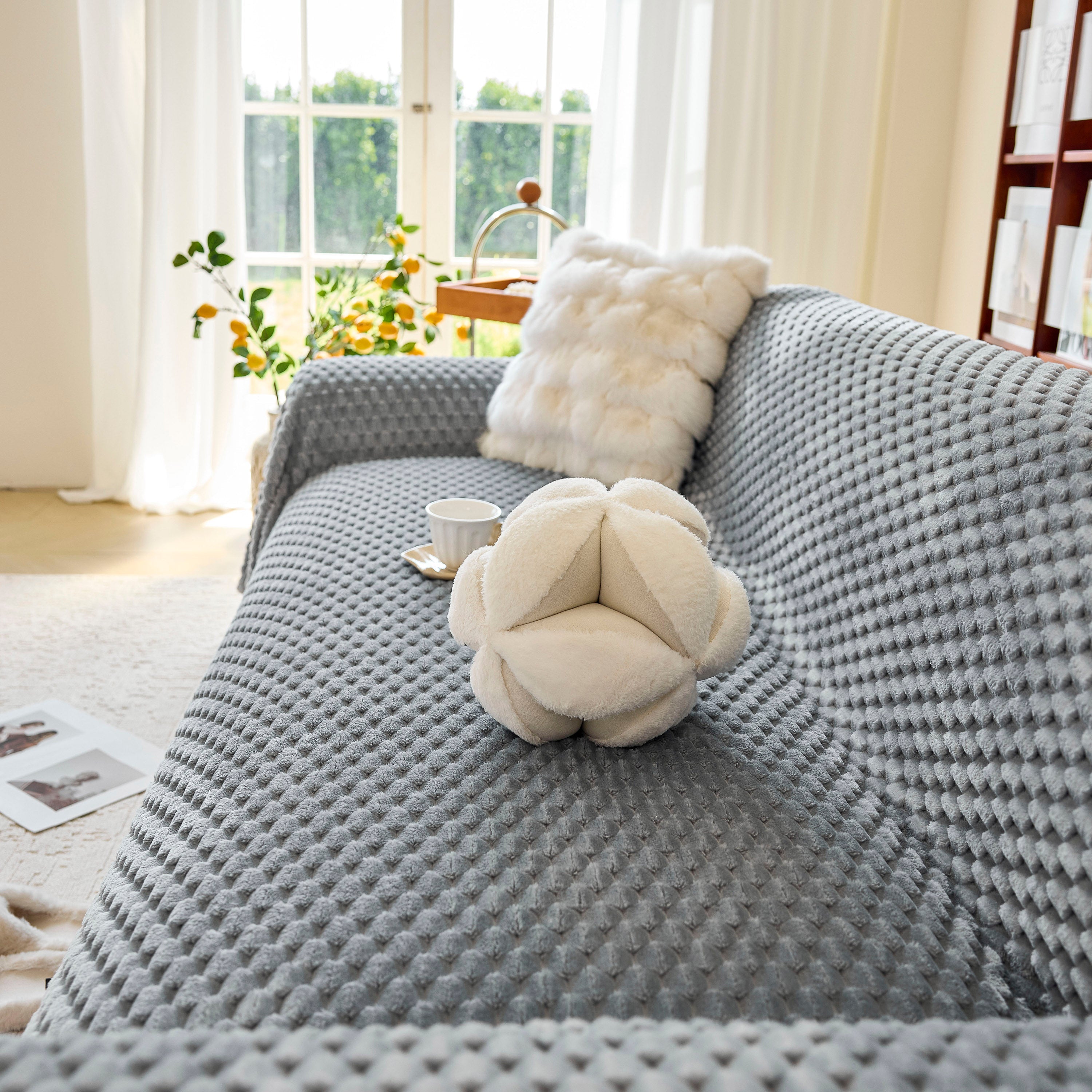 Thick Plush Non-Slip Sofa Throw Cover, Warm Soft Faux Fur Couch Protector for Winter