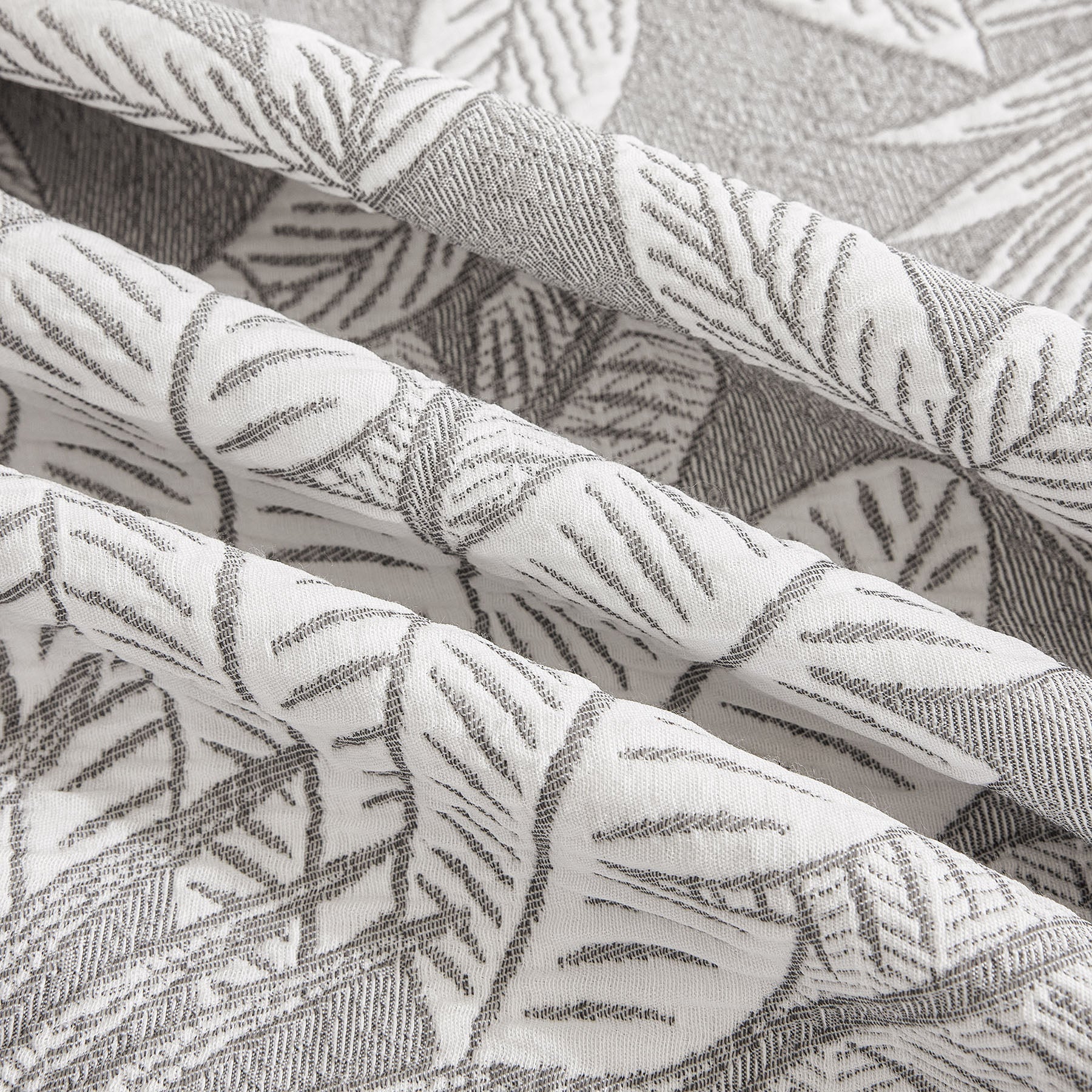 Tropical Botanical Leaf Texture Furniture Protector Blanket Soft Breathable Sofa Cover
