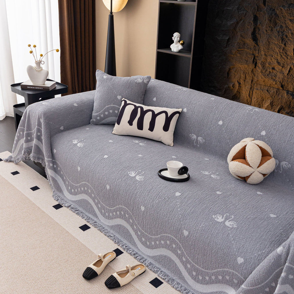 Luxurious Jacquard Couch Cover, Snag-Resistant Pet Friendly Couch Throw with Fringe