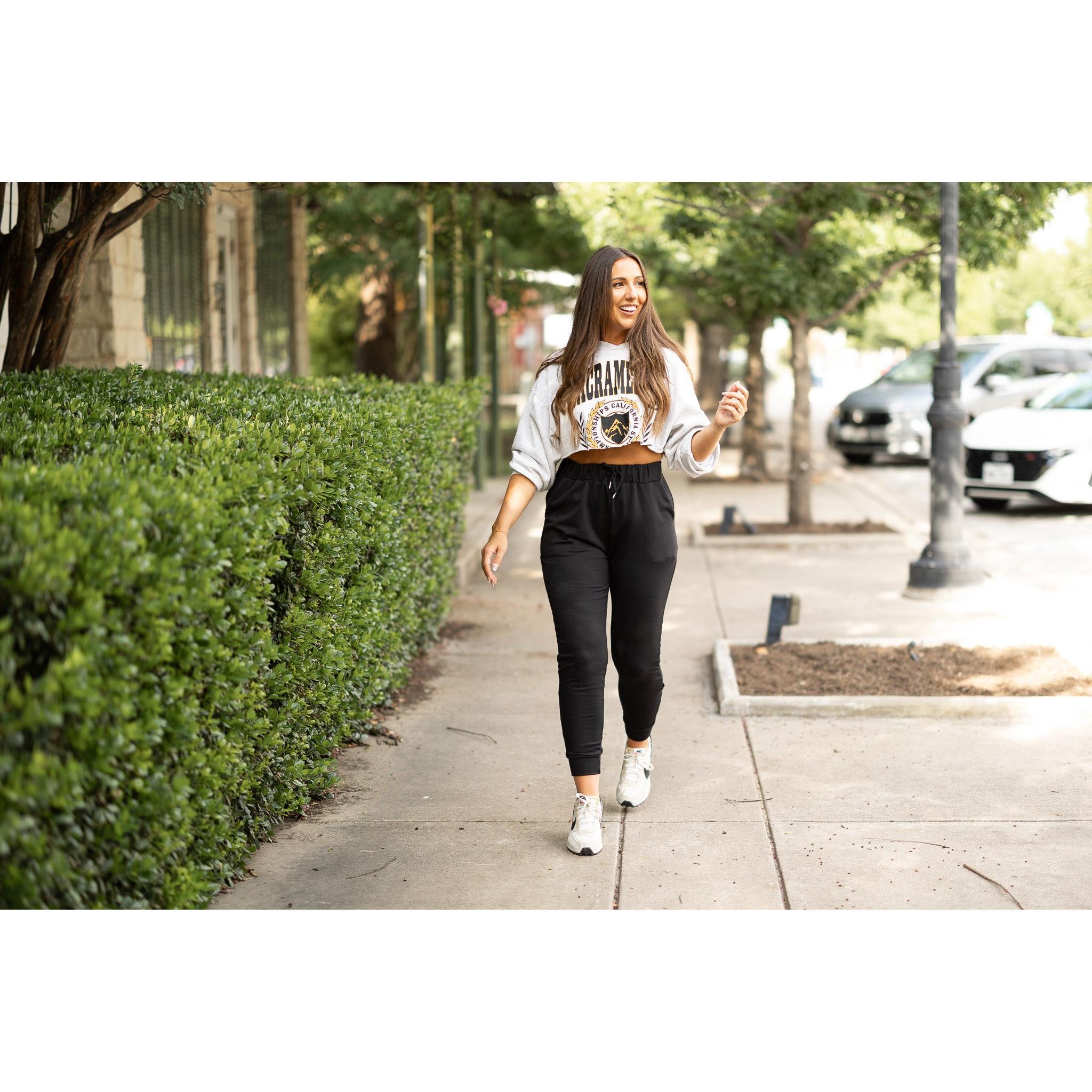 The Braelyn - Black Fleece Jogger