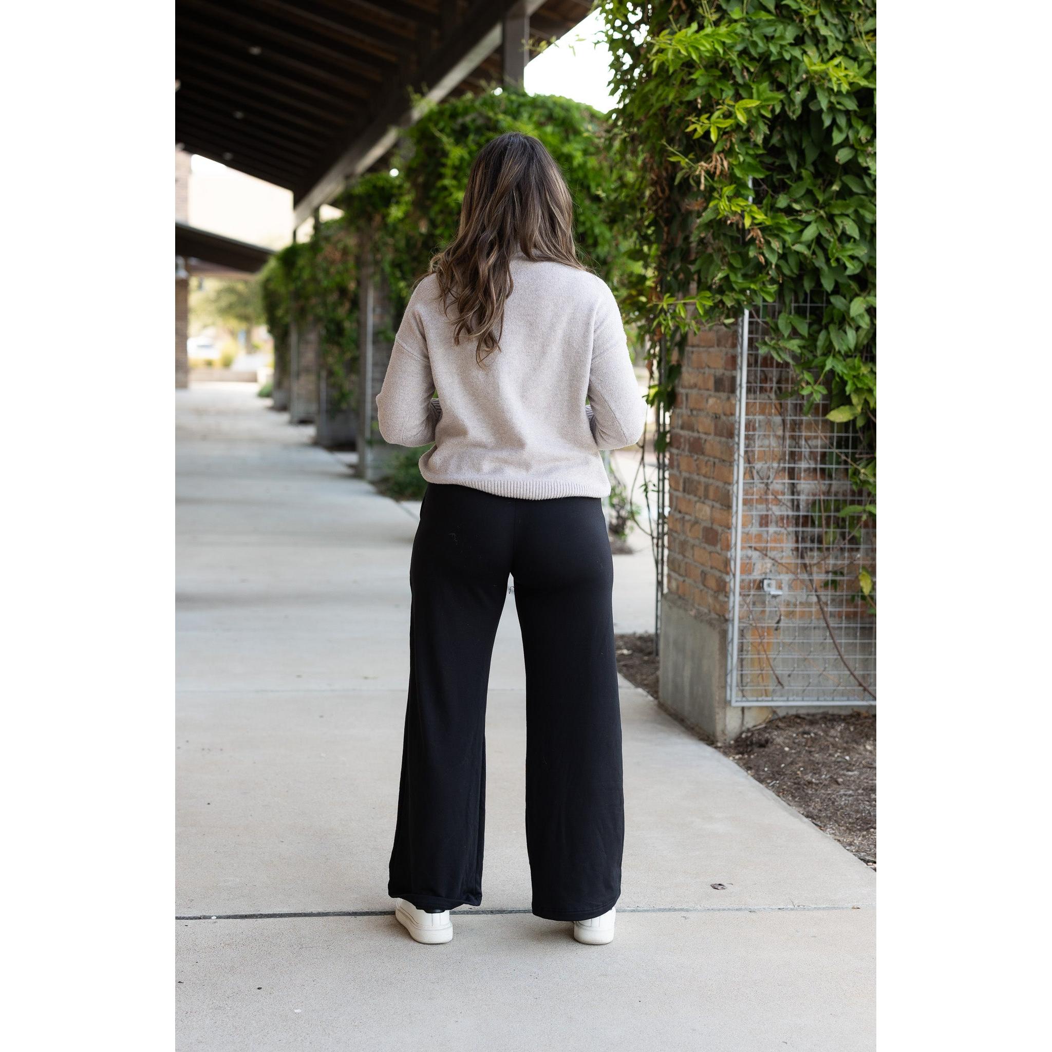 Ready to Ship | The Jenna - Comfy Wide Leg Fleece pants