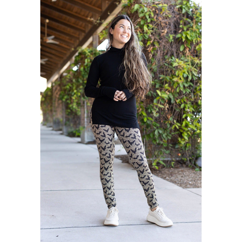 The Bianca - Leopard Bats Leggings *