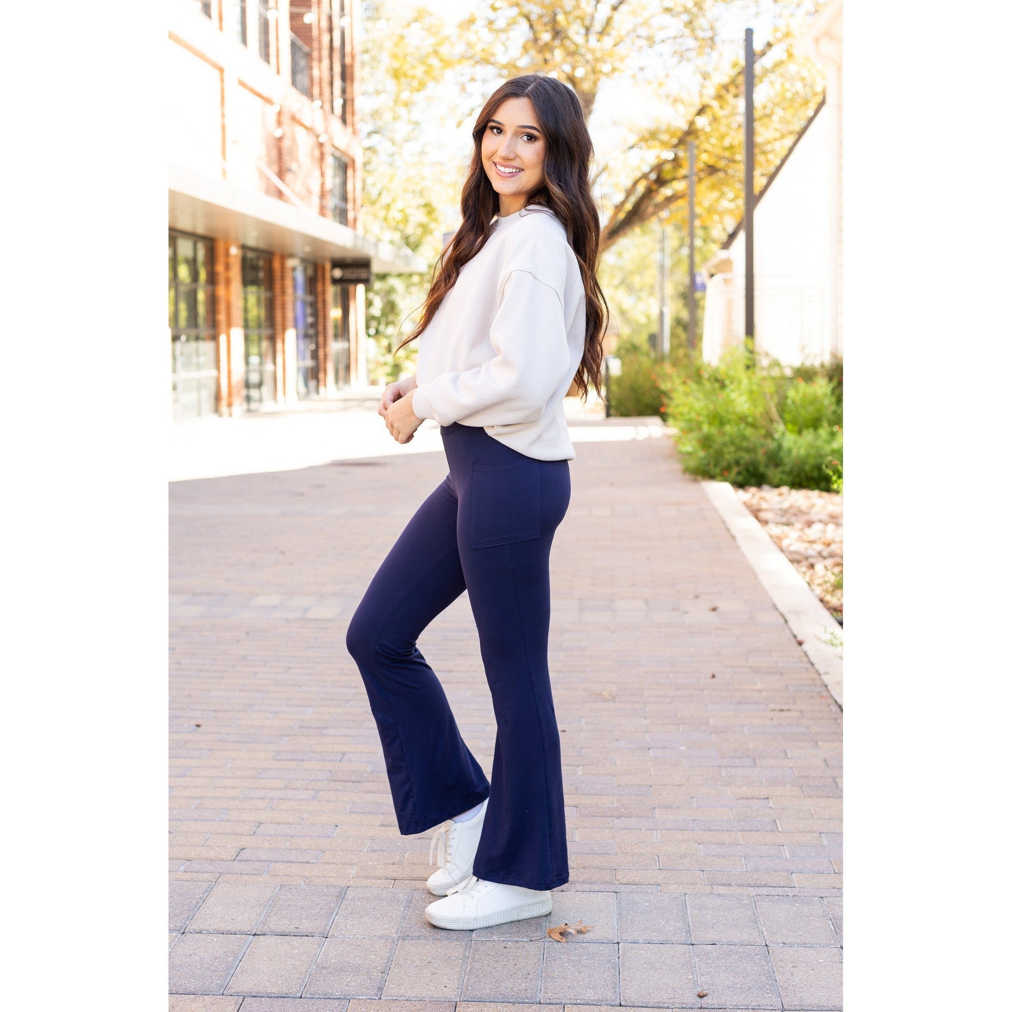 The Mila - 30"  NAVY Bootcut Leggings with Pockets Round 3