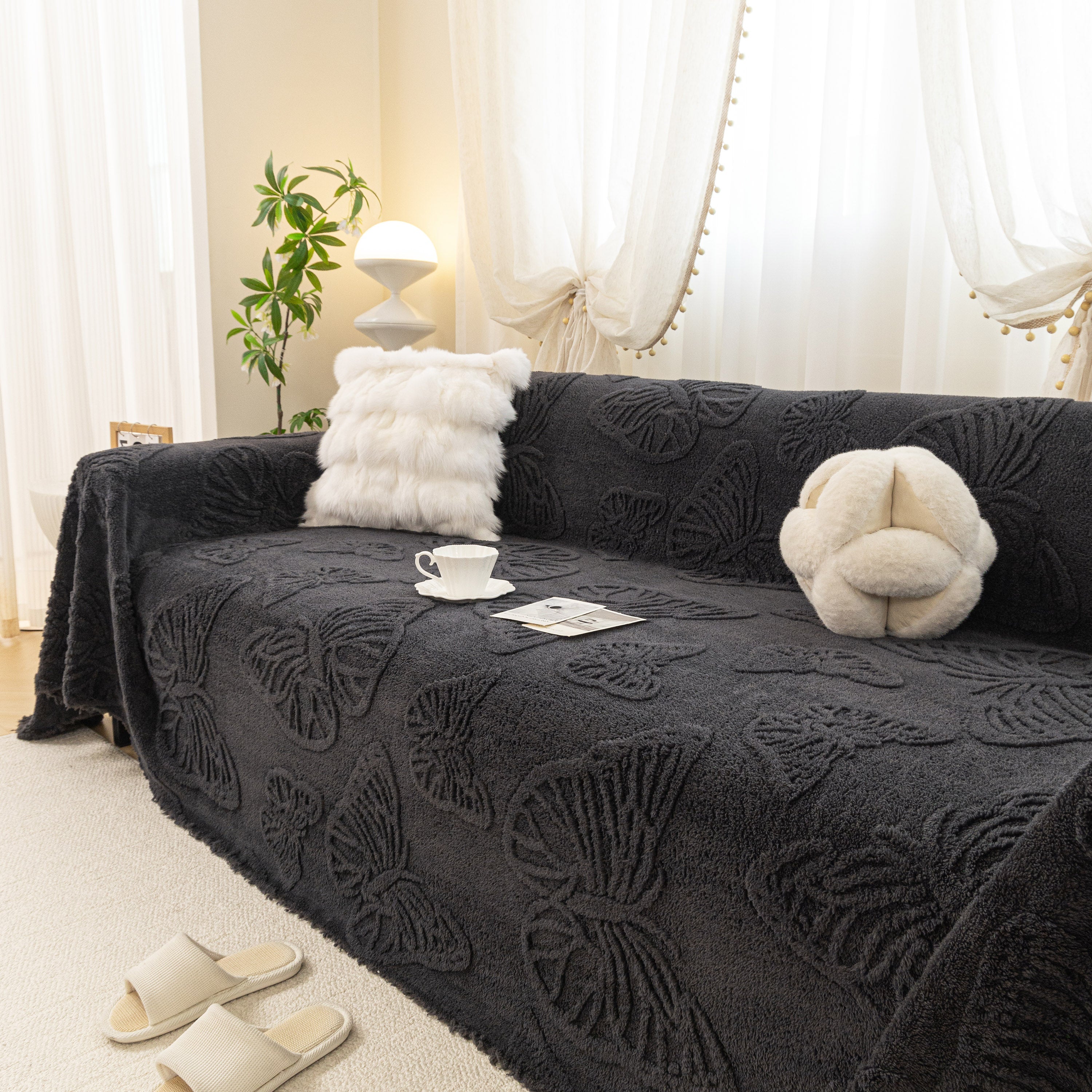 Luxury 3D Butterfly Jacquard Sofa Throw Blanket, Ultra-Soft Plush Fleece Couch Cover