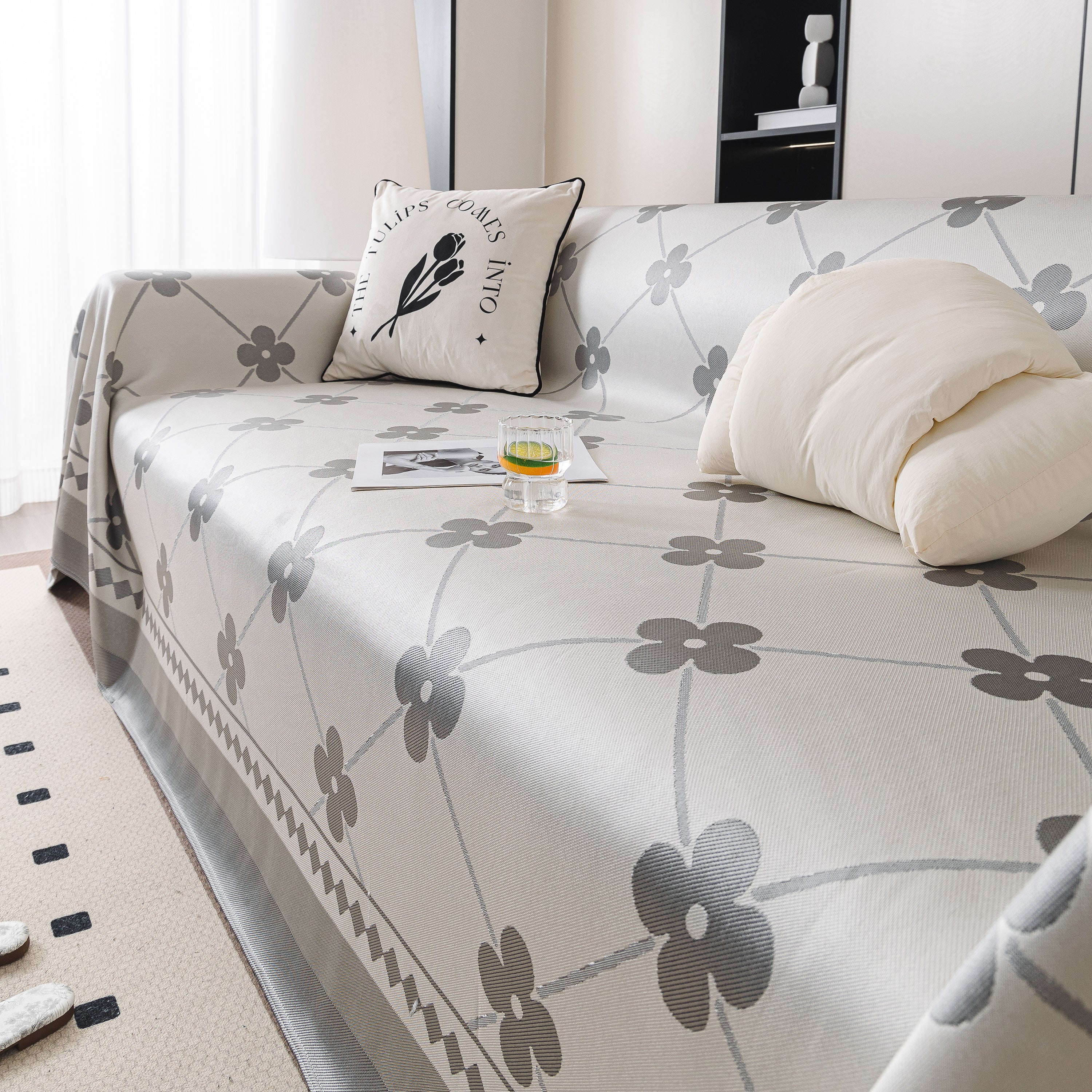 Cooling Four-Leaf Clover Hope Faith Love Luck Summer Comfy Ice Silk Furniture Throw Covers for Sofas