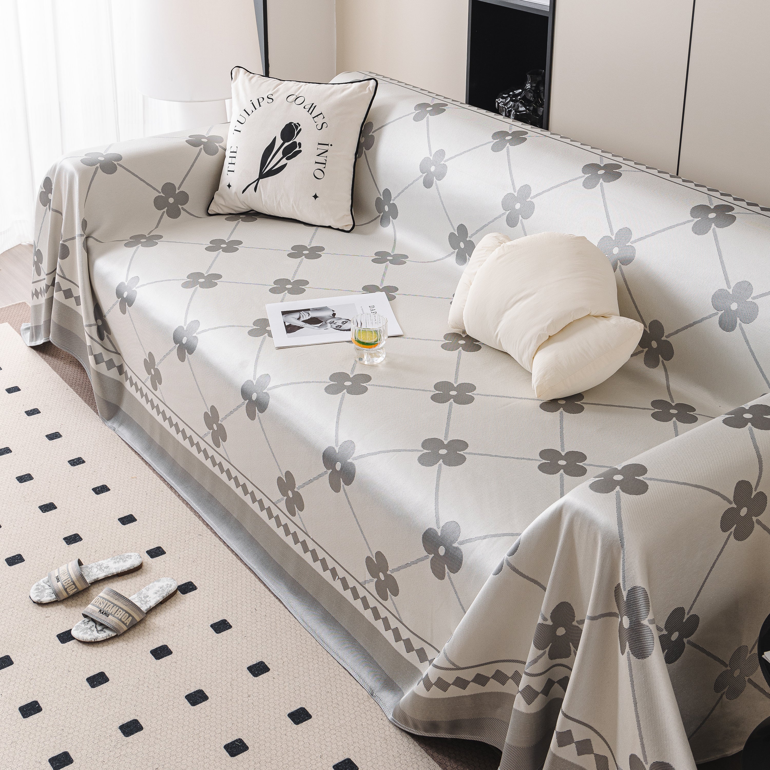 Cooling Four-Leaf Clover Hope Faith Love Luck Summer Comfy Ice Silk Furniture Throw Covers for Sofas