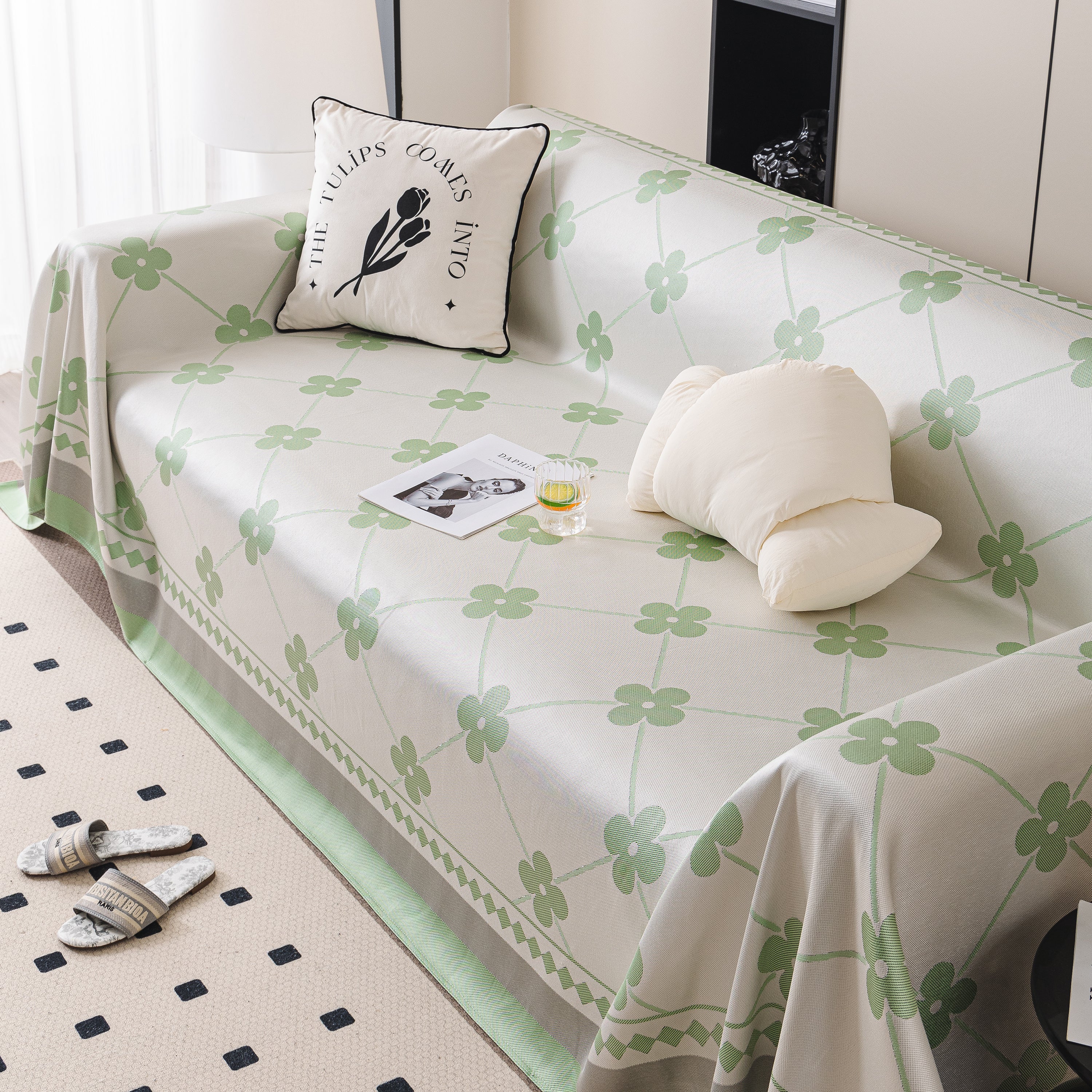 Cooling Four-Leaf Clover Hope Faith Love Luck Summer Comfy Ice Silk Furniture Throw Covers for Sofas