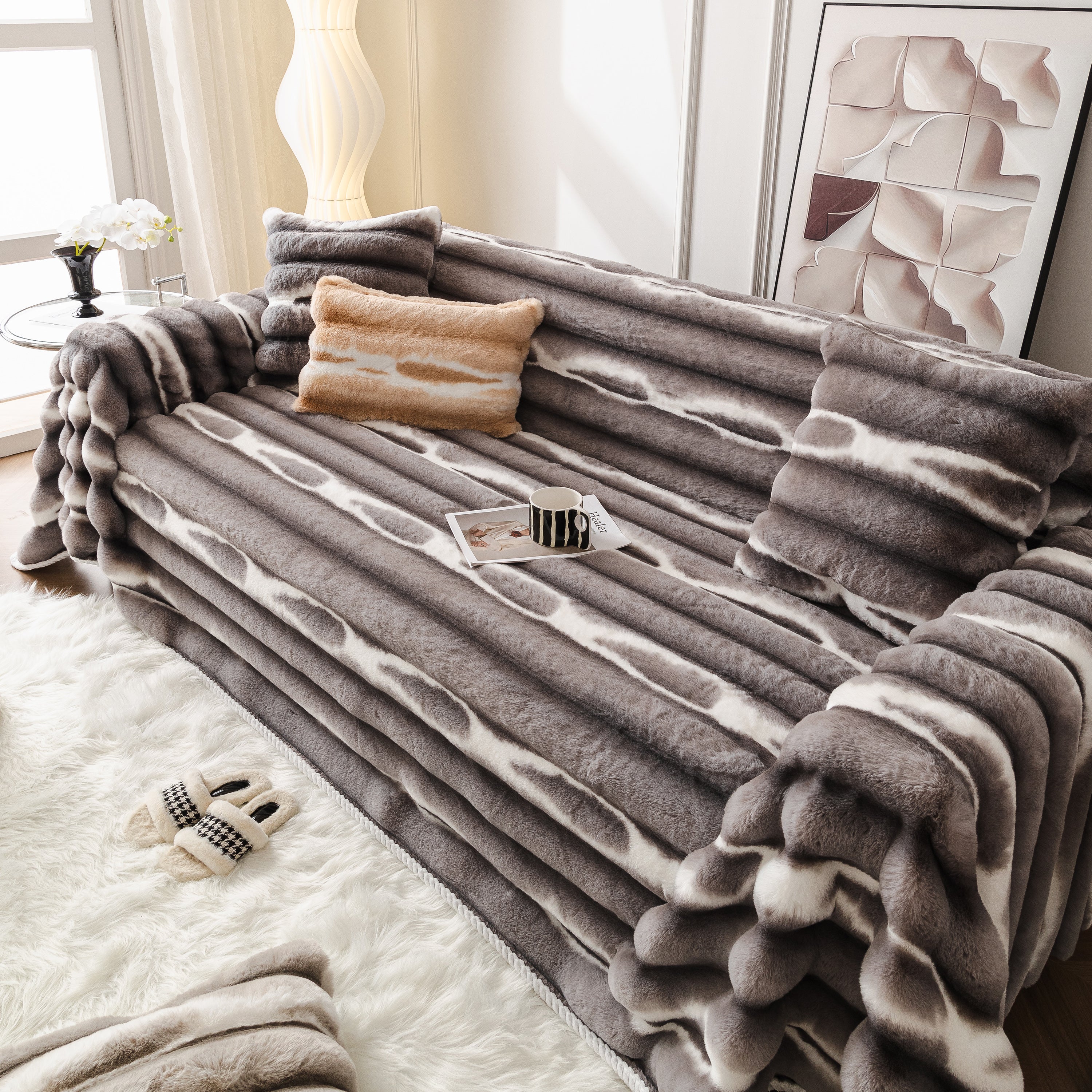 Ultra Soft Faux Fur Couch Cover – Large, Fluffy, and Elegant Sofa Throw Blanket