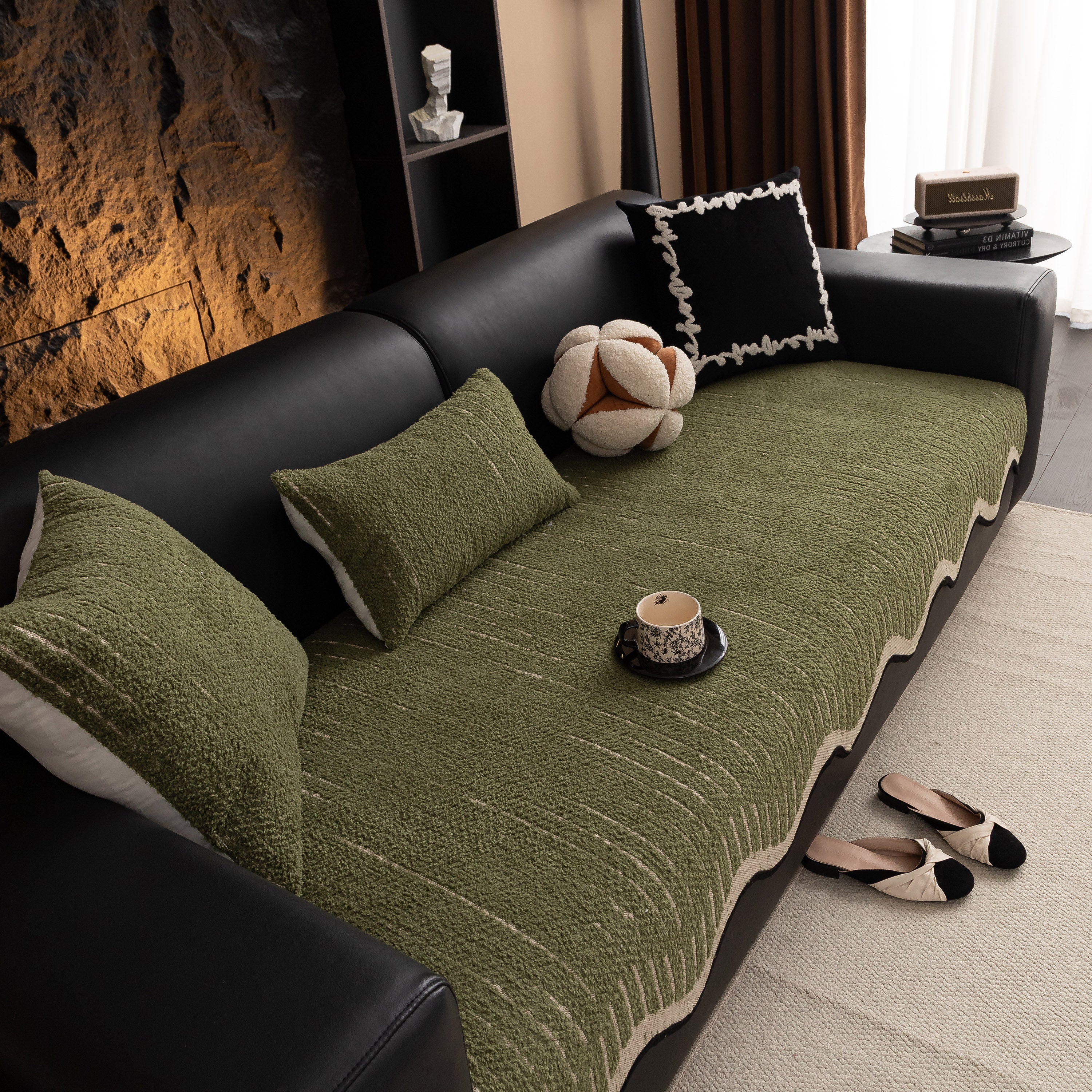 Textured Sofa Seat Cover with Wave Edge – Non-Slip, Washable Couch Throw Protector