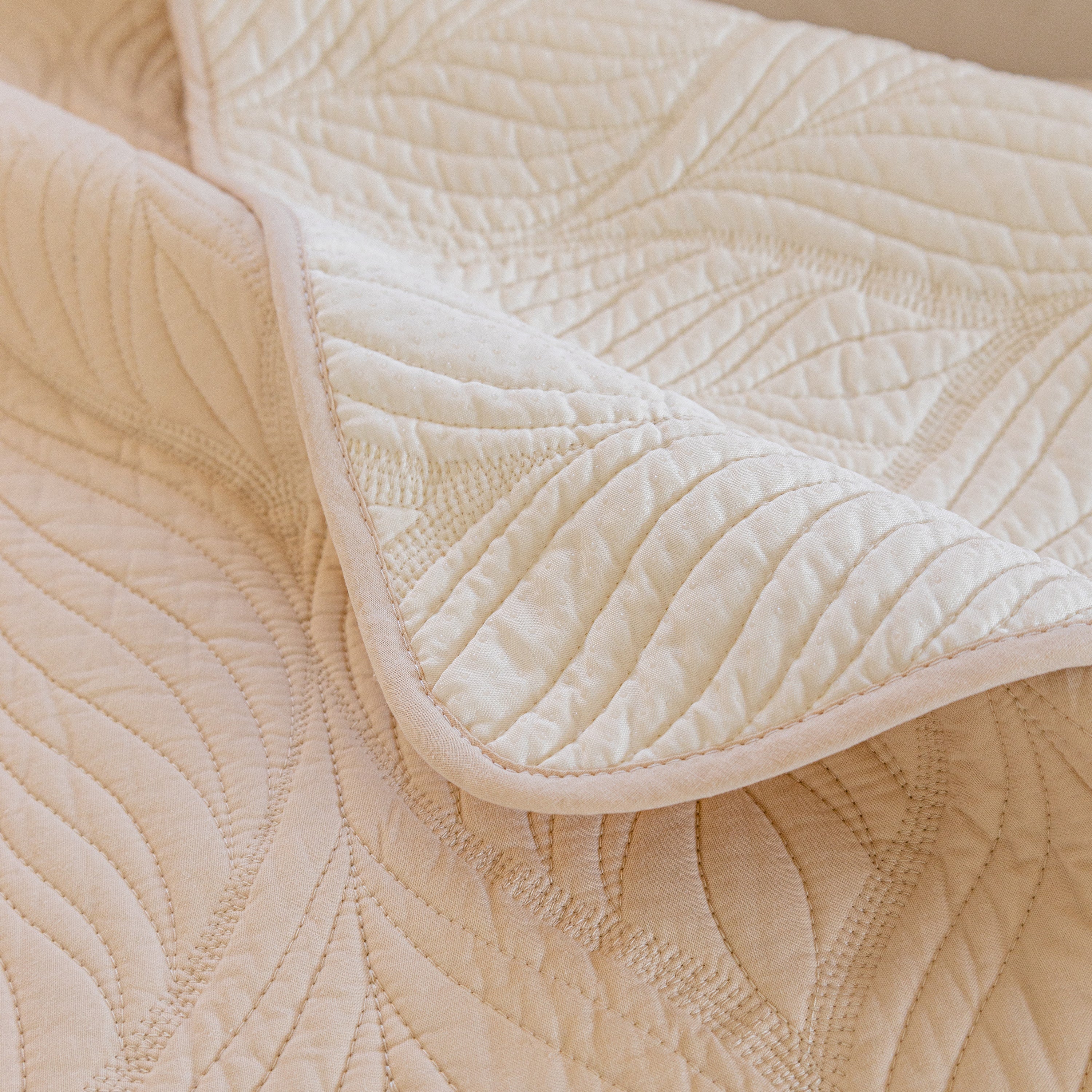 Leaf Vein Textured Cotton Quilted Sofa Slipcover, Non-Slip Modular Couch Covers