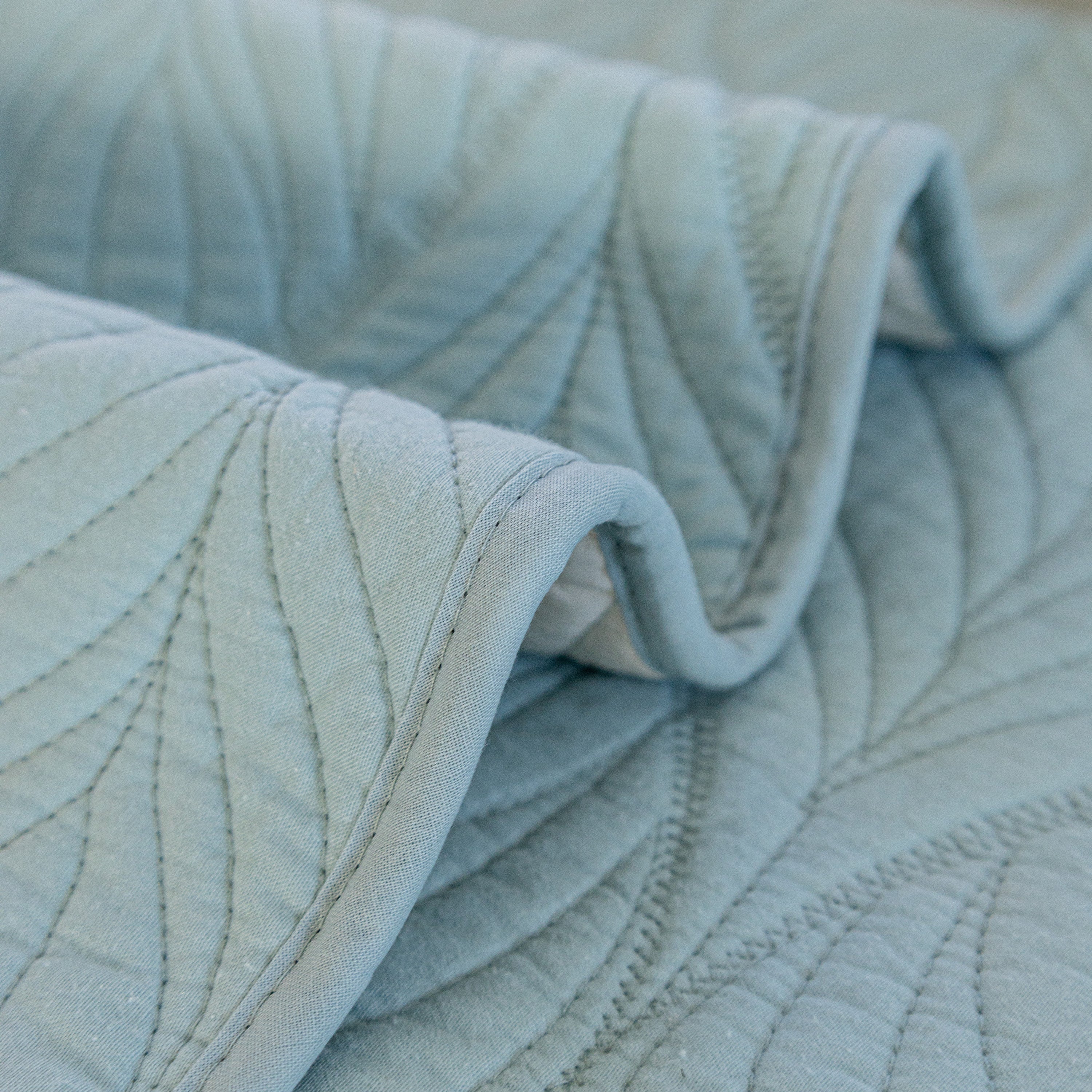 Leaf Vein Textured Cotton Quilted Sofa Slipcover, Non-Slip Modular Couch Covers