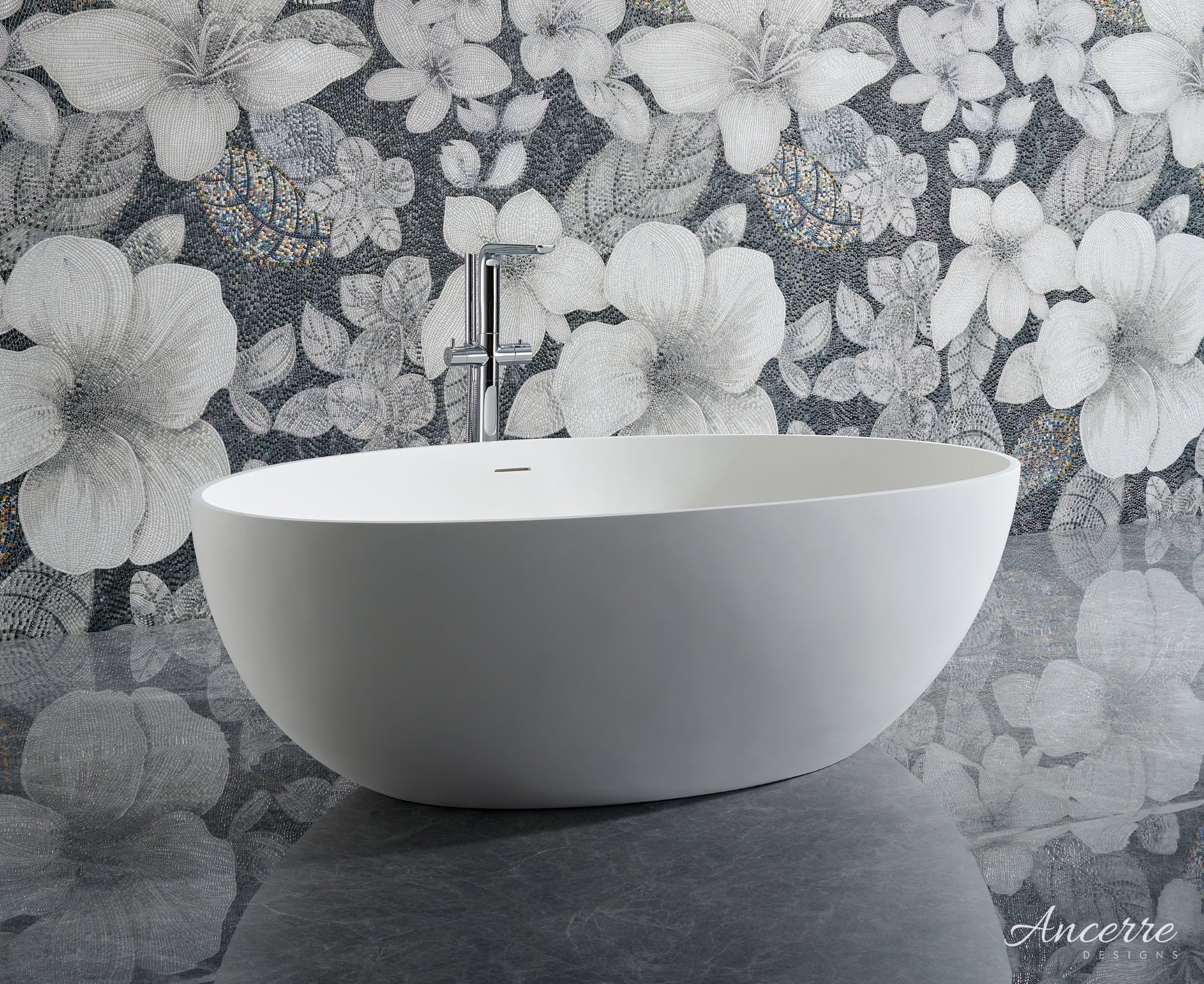 Contoure Freestanding Solid Surface Bathtub